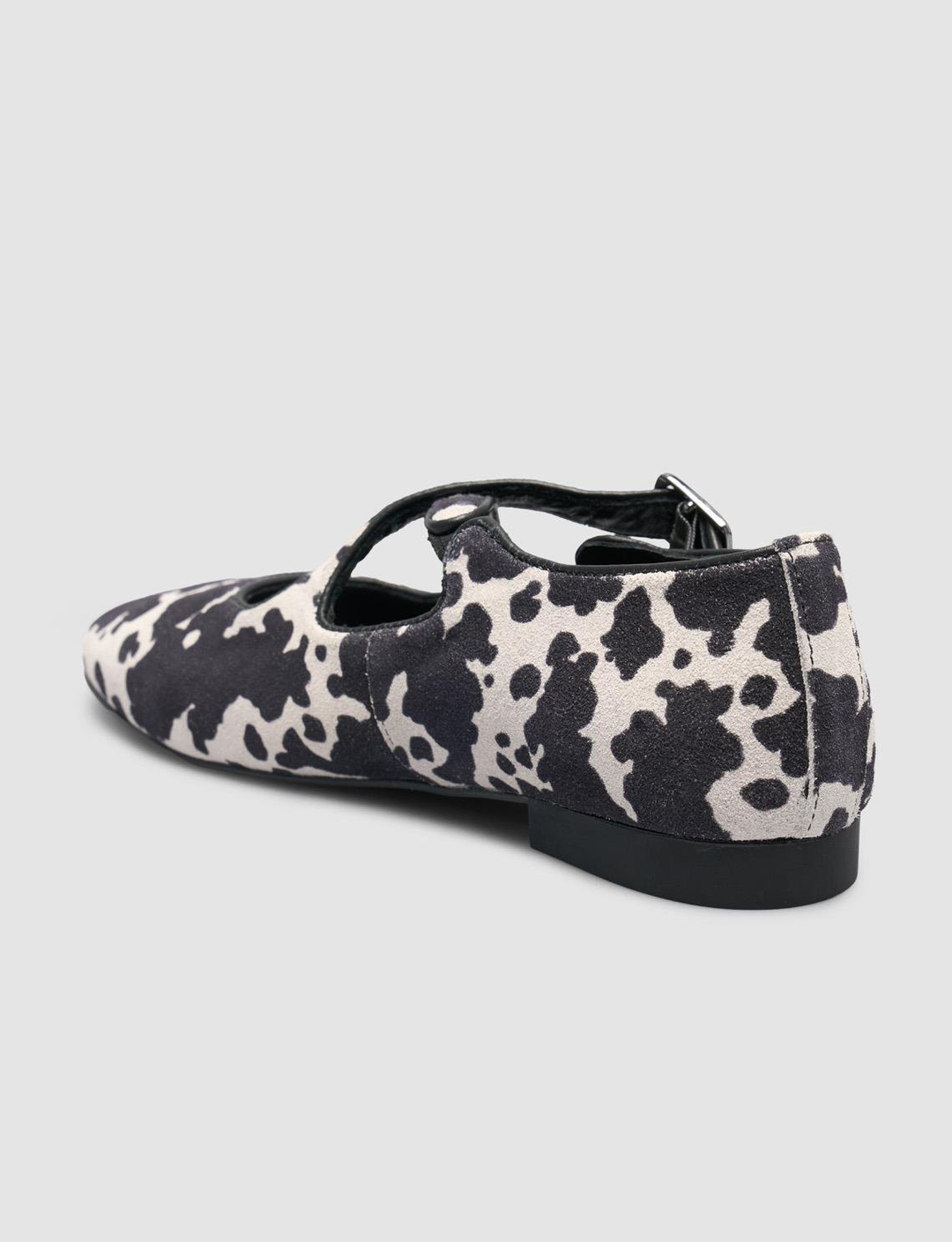 2025-Mevsimlik-Kadın-Ayakkabı