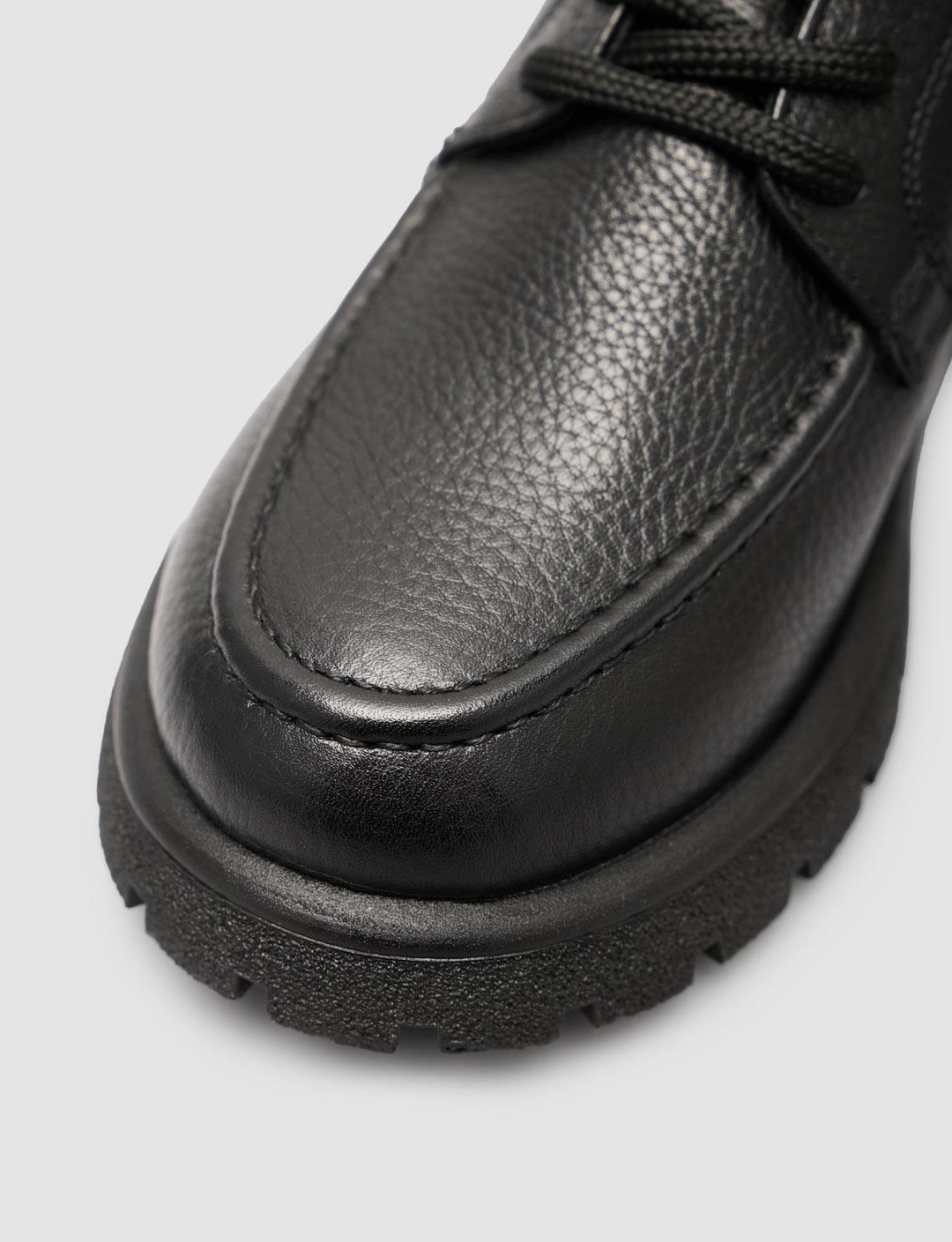 2025-Mevsimlik-Kadın-Ayakkabı