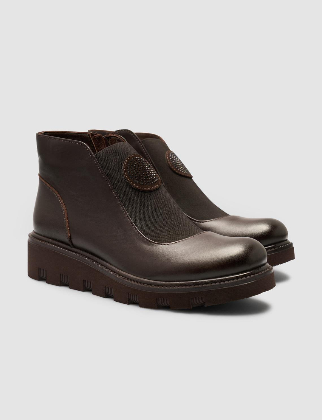 2025-Mevsimlik-Kadın-Bot