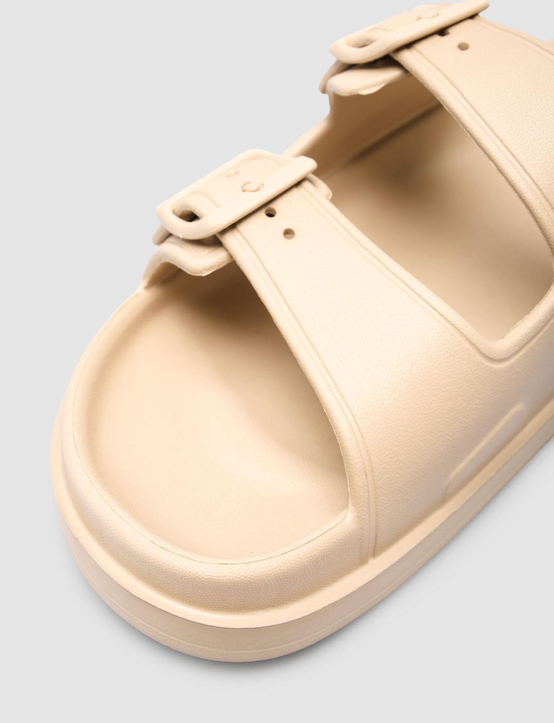 2025-Yaz-Kadın-Terlik