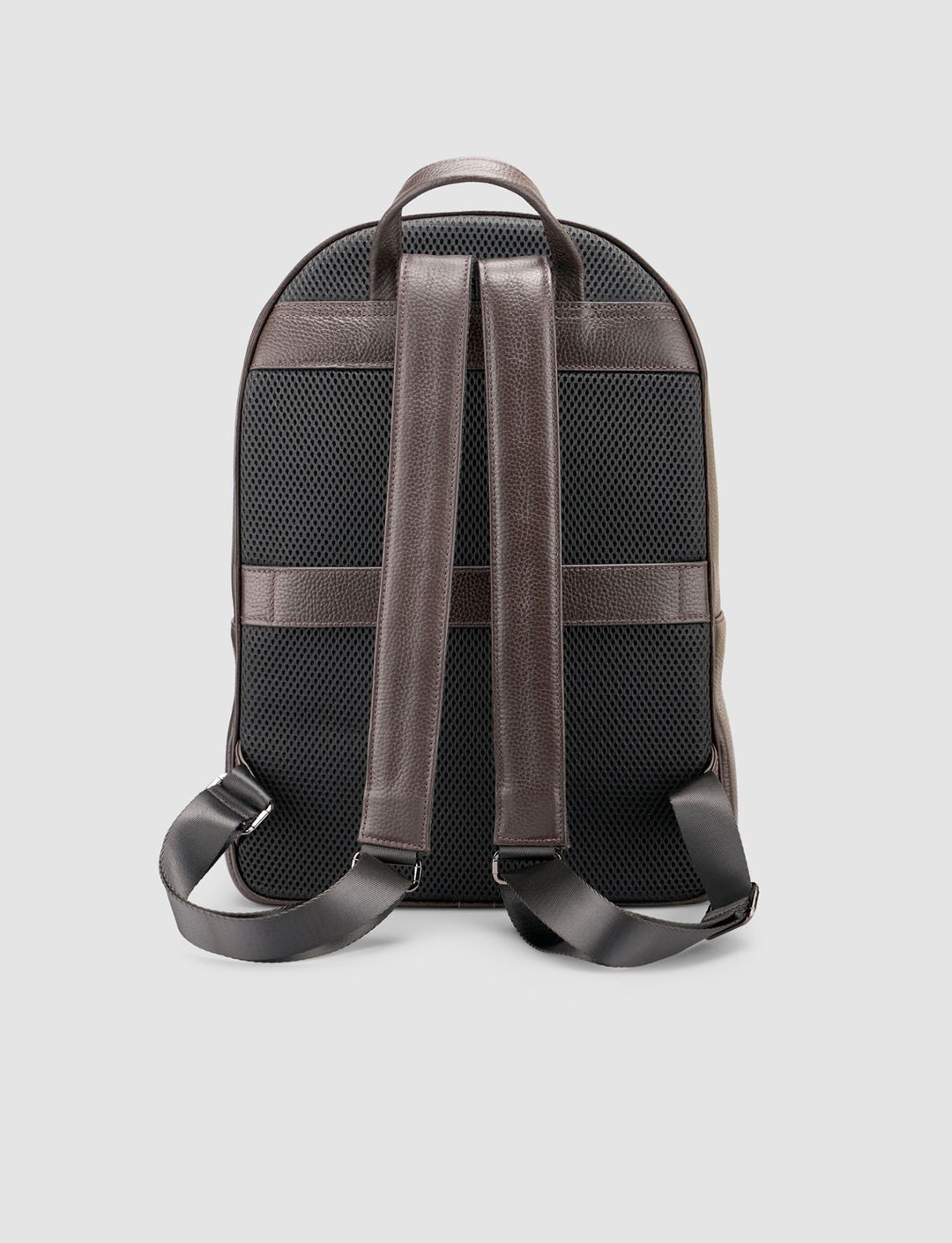 2026-SS-Mevsimlik-Erkek-Çanta