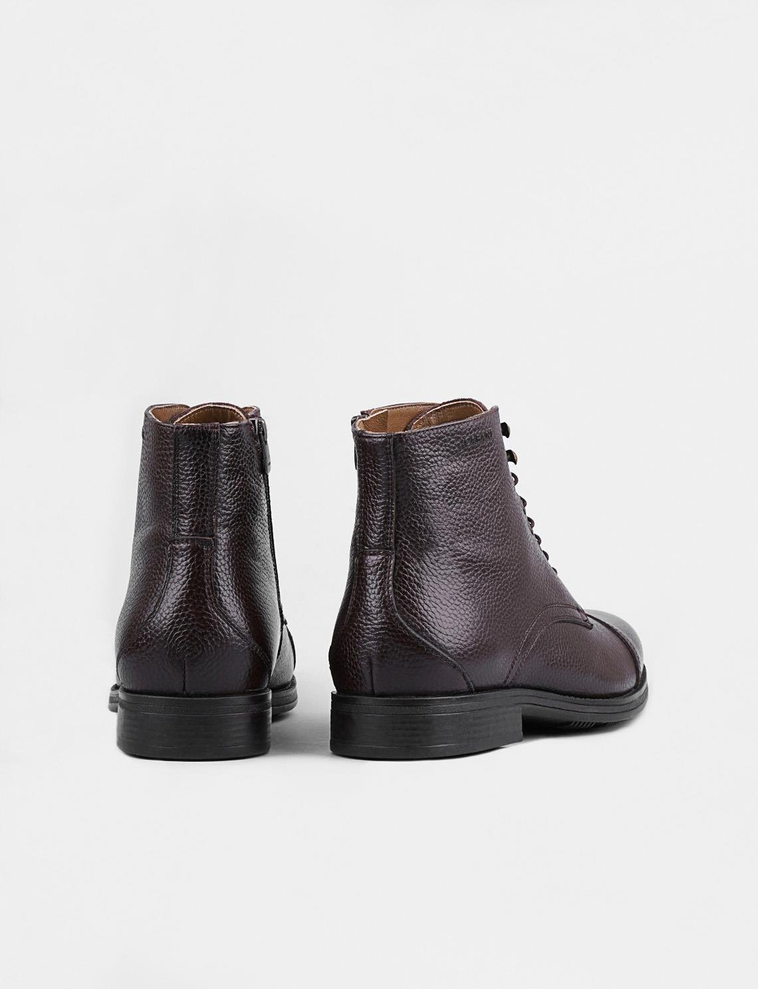 Men Brown Genuine Leather Zipper Clousure Casual Boots