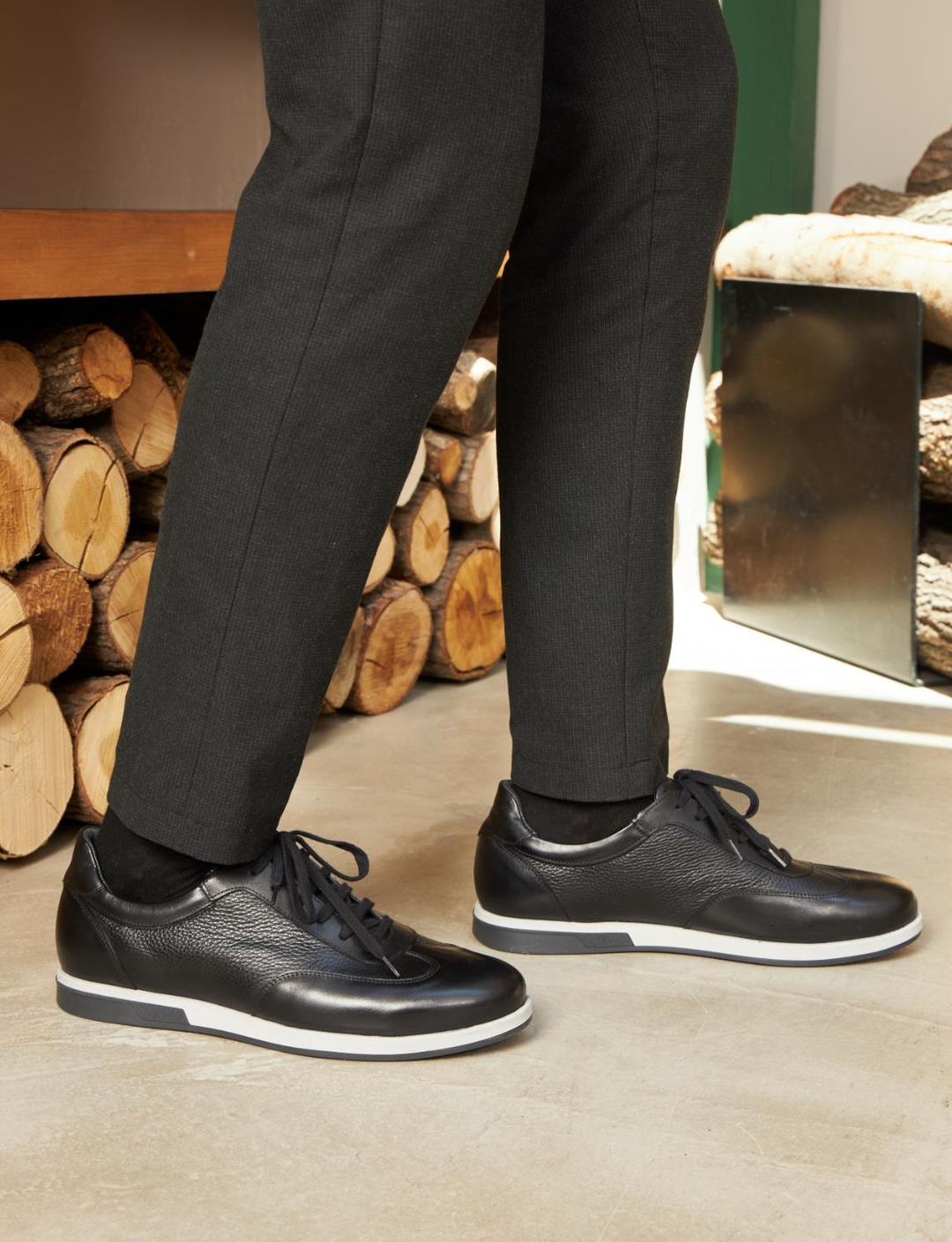 Erkek Hakiki Deri Kauçuk Taban Siyah Bağcıklı Günlük Ayakkabı