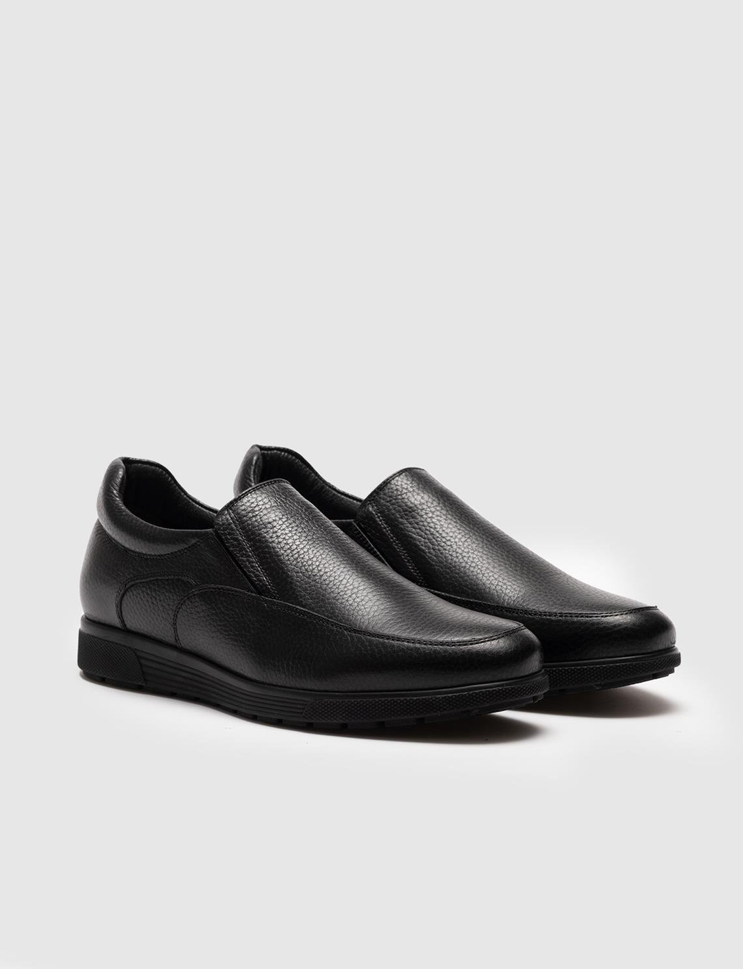 Men Black Genuine Leather Slip On Casual Shoes