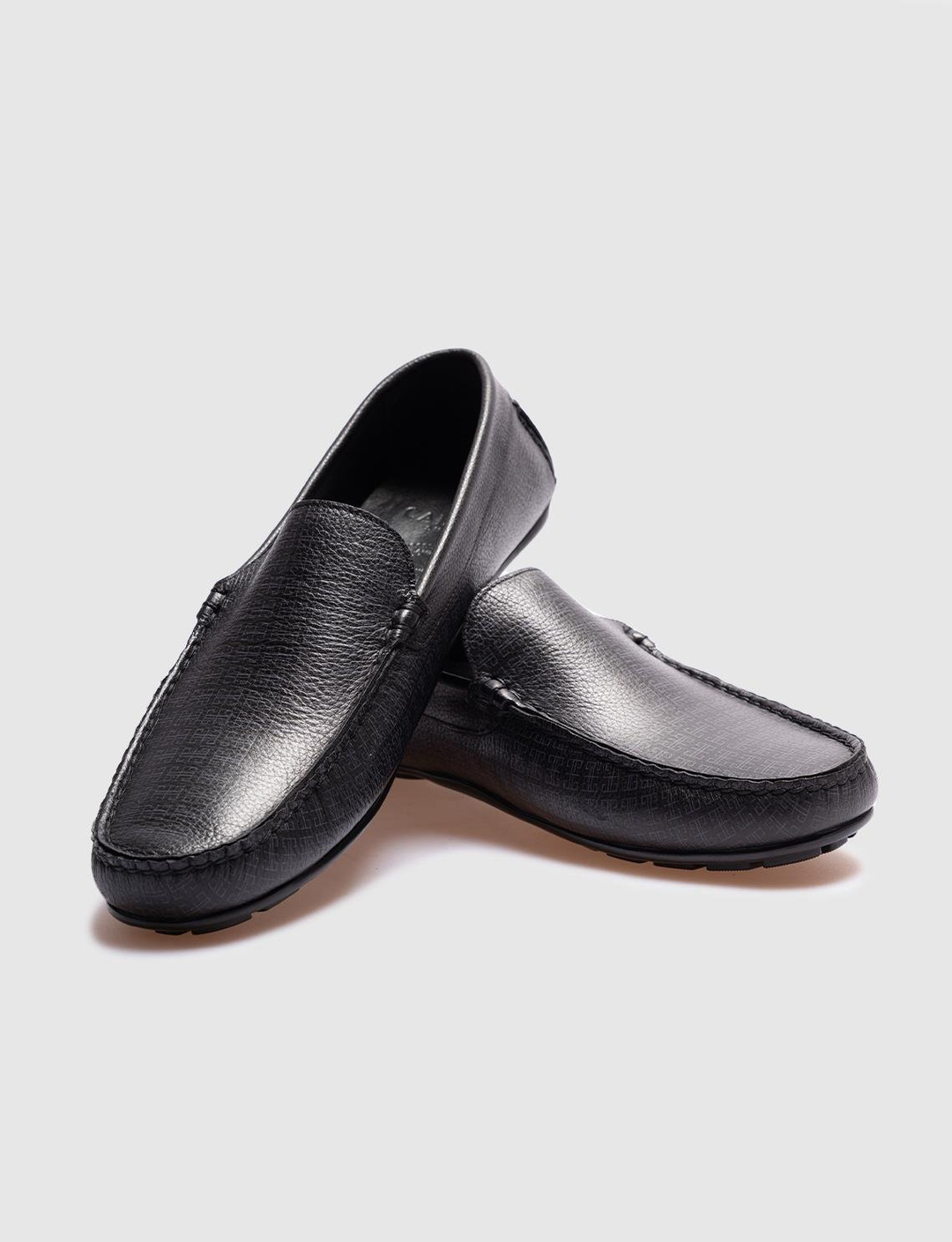 Men Black Genuine Leather Loafers