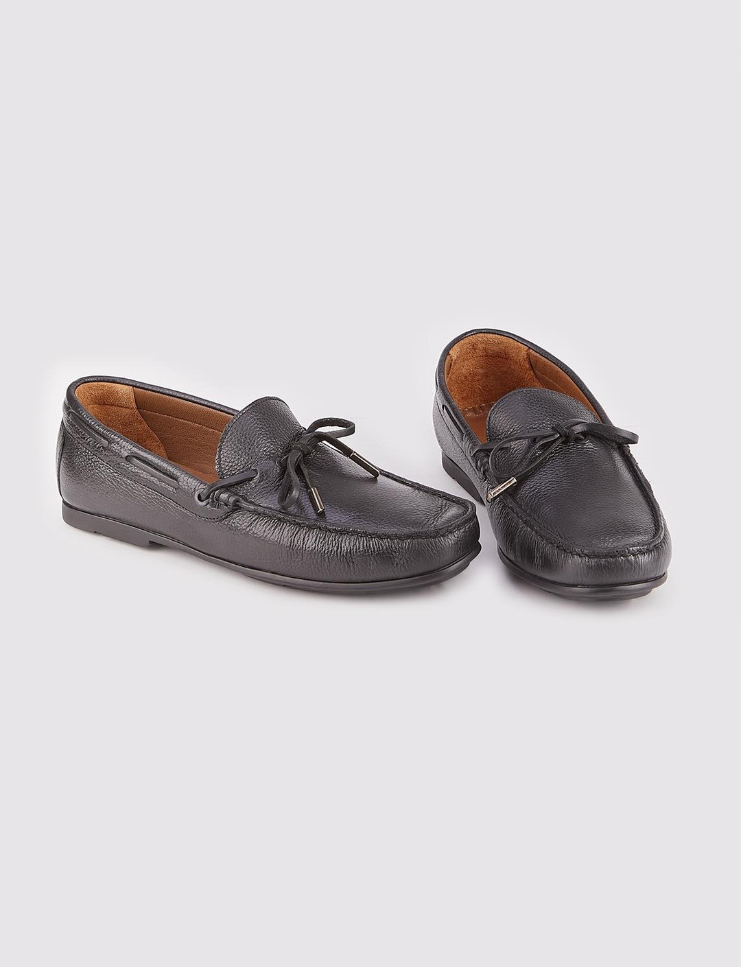 Men Black Genuine Leather Loafers
