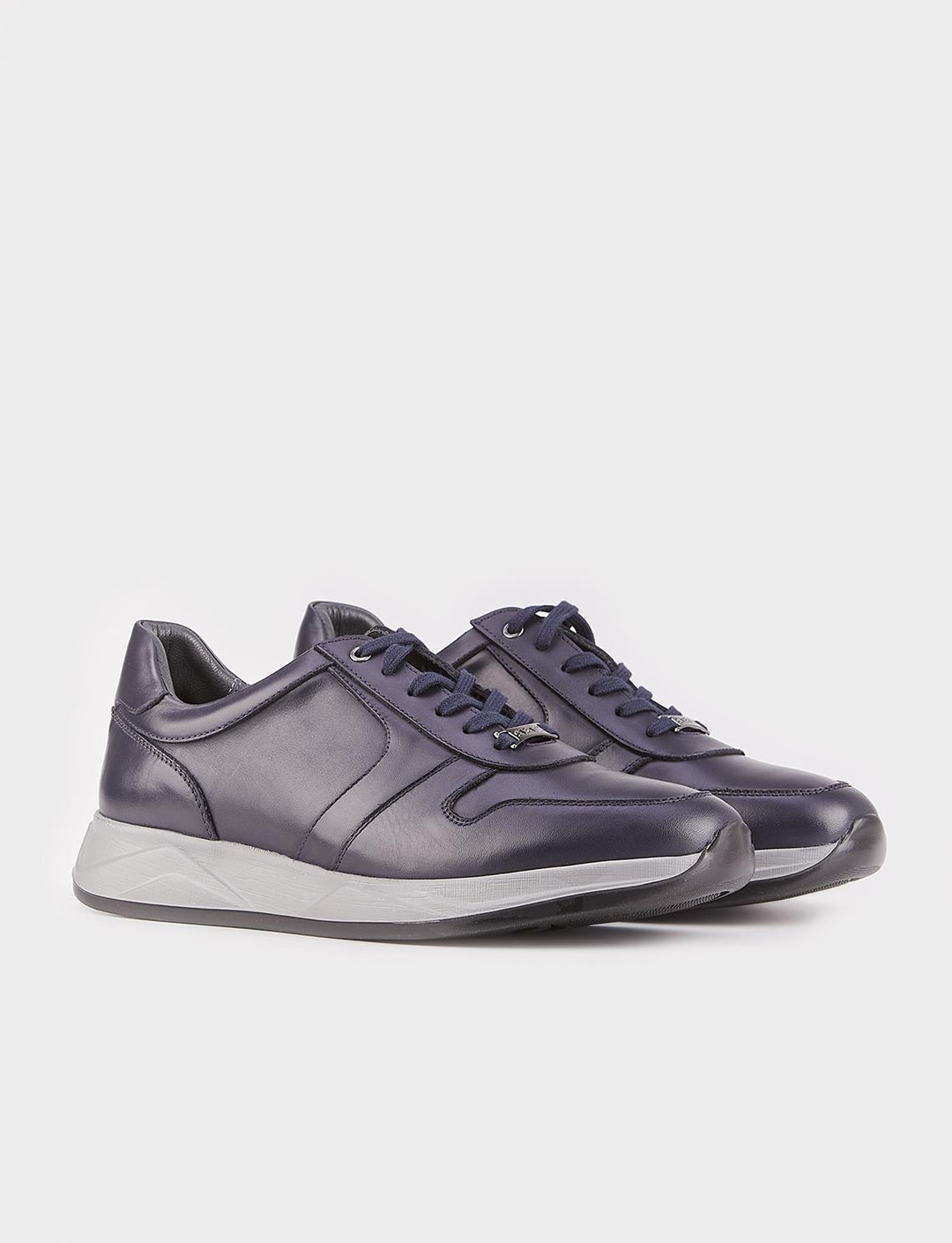 Gerçek Deri Lacivert Bağcıklı Erkek Spor Ayakkabı