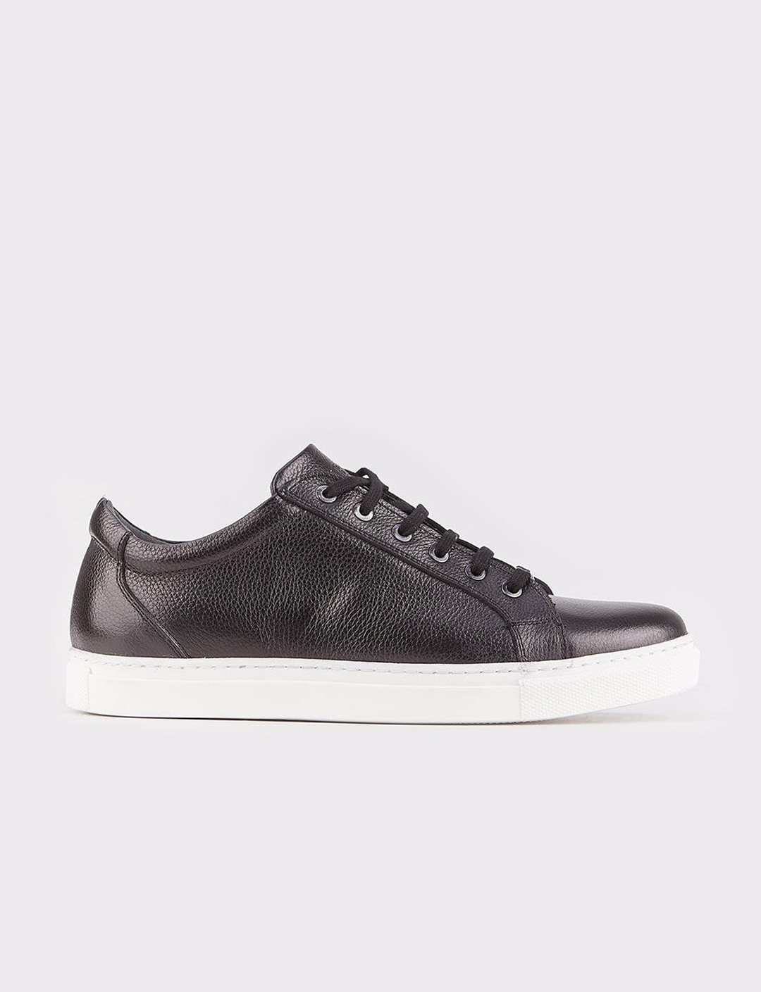 Men Black Genuine Leather Lace Up Front Low Top Sneakers