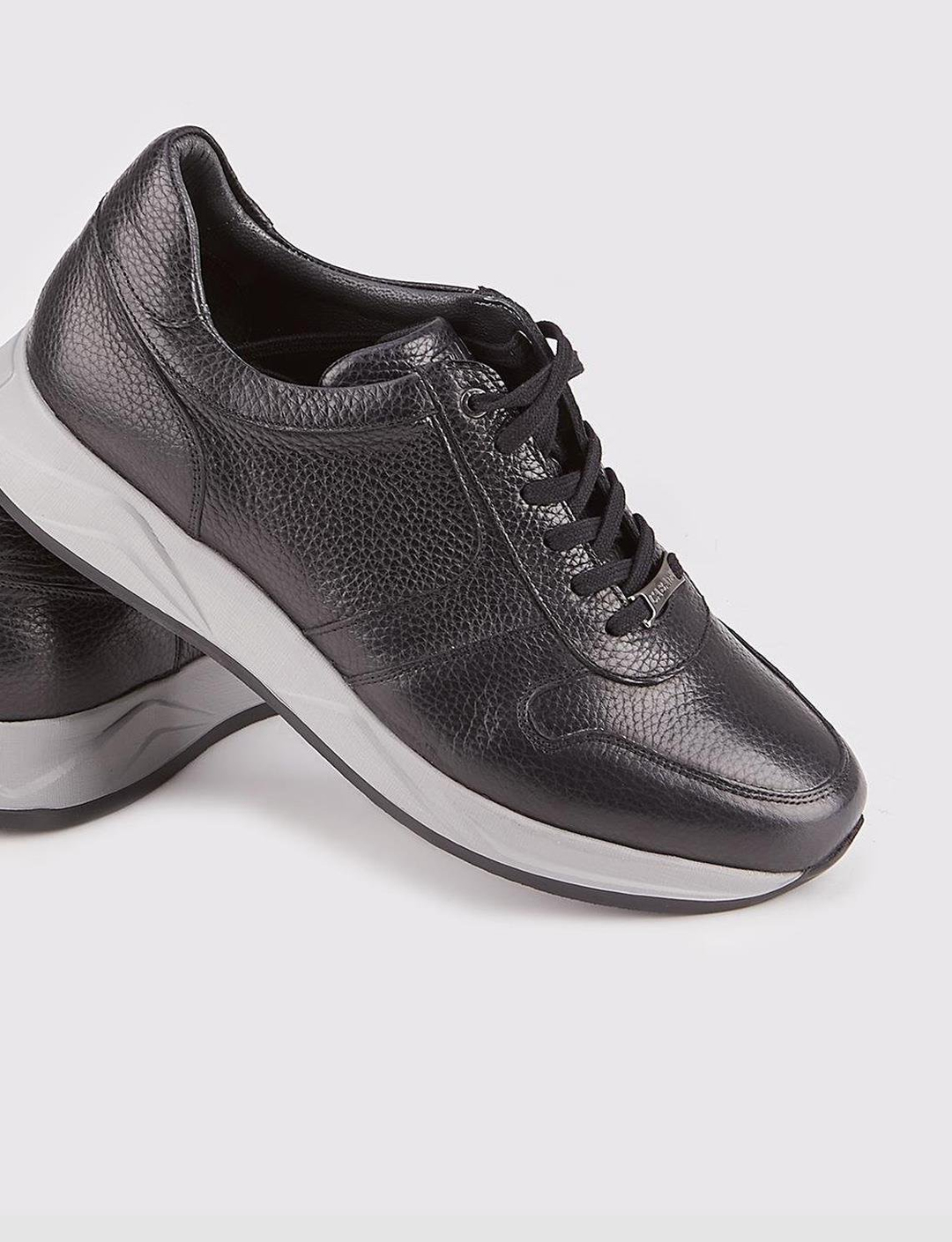 Gerçek Deri Siyah Bağcıklı Sneaker Erkek Spor Ayakkabı