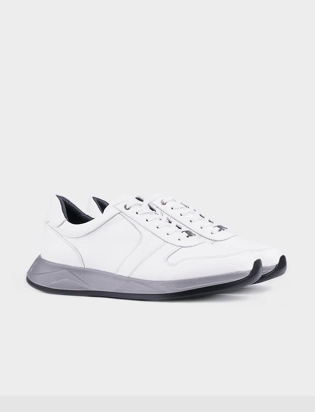 Gri Tabanlı Hakiki Deri Beyaz Erkek Spor Ayakkabı