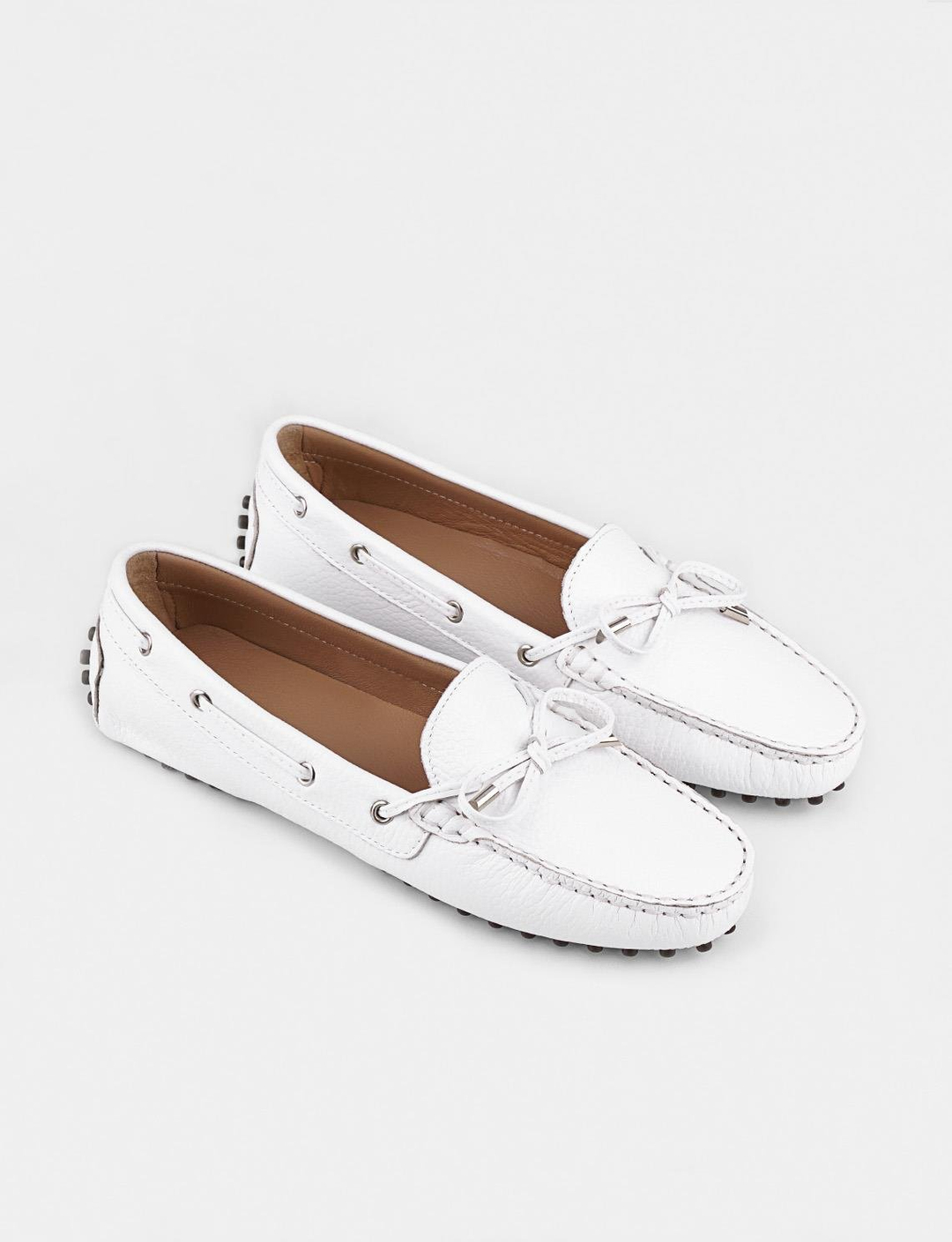 Hakiki Deri Beyaz Fiyonk Detaylı Kadın Loafer Ayakkabı