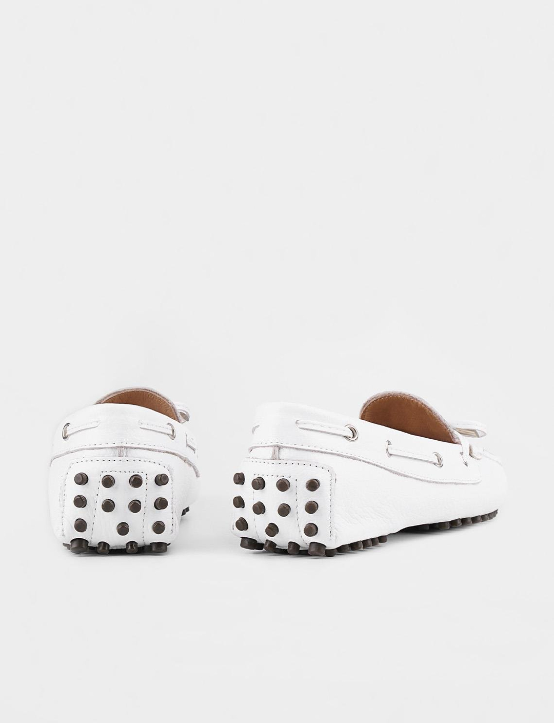 Hakiki Deri Beyaz Fiyonk Detaylı Kadın Loafer Ayakkabı