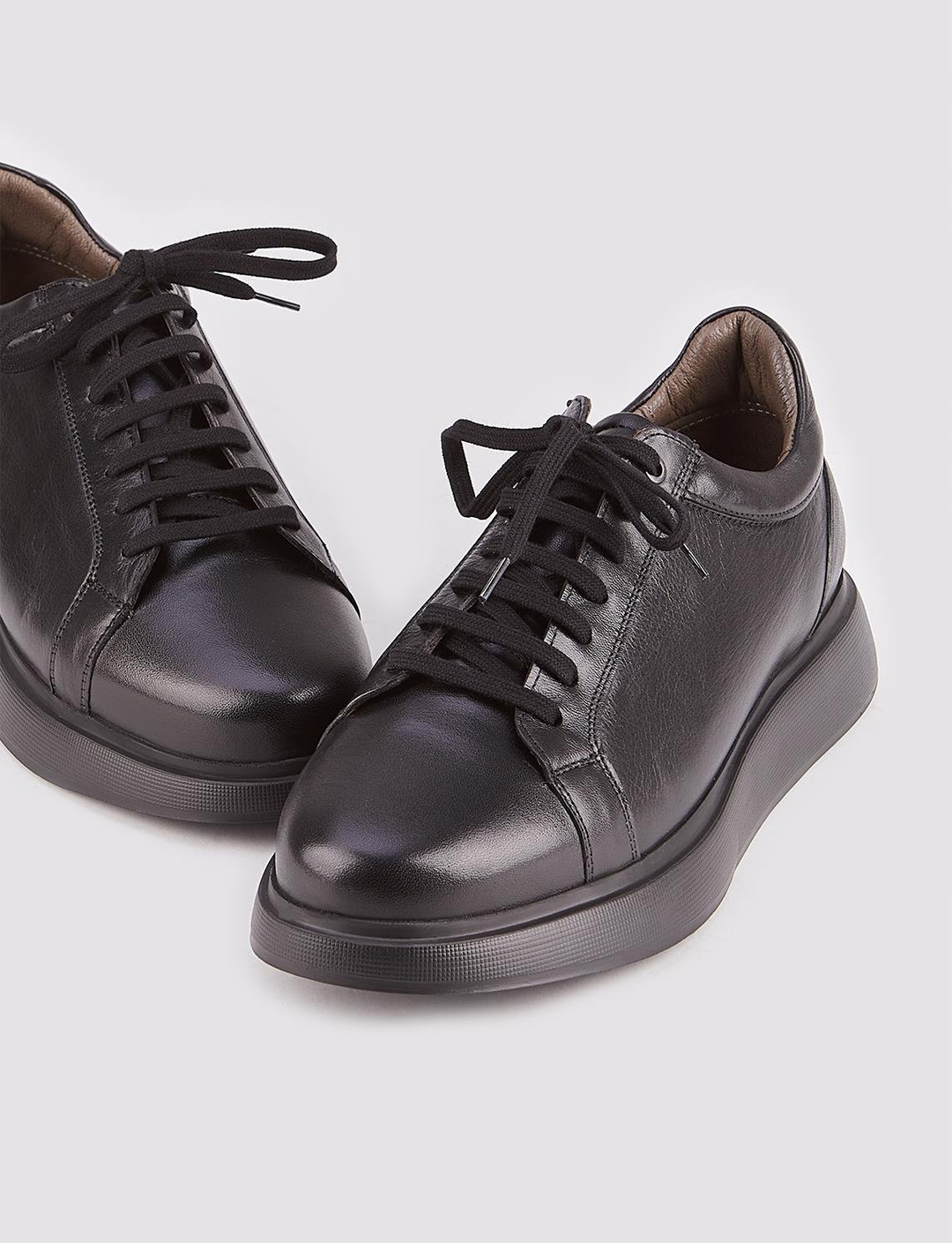 Hakiki Deri Erkek Spor Siyah Bağcıklı Ayakkabı