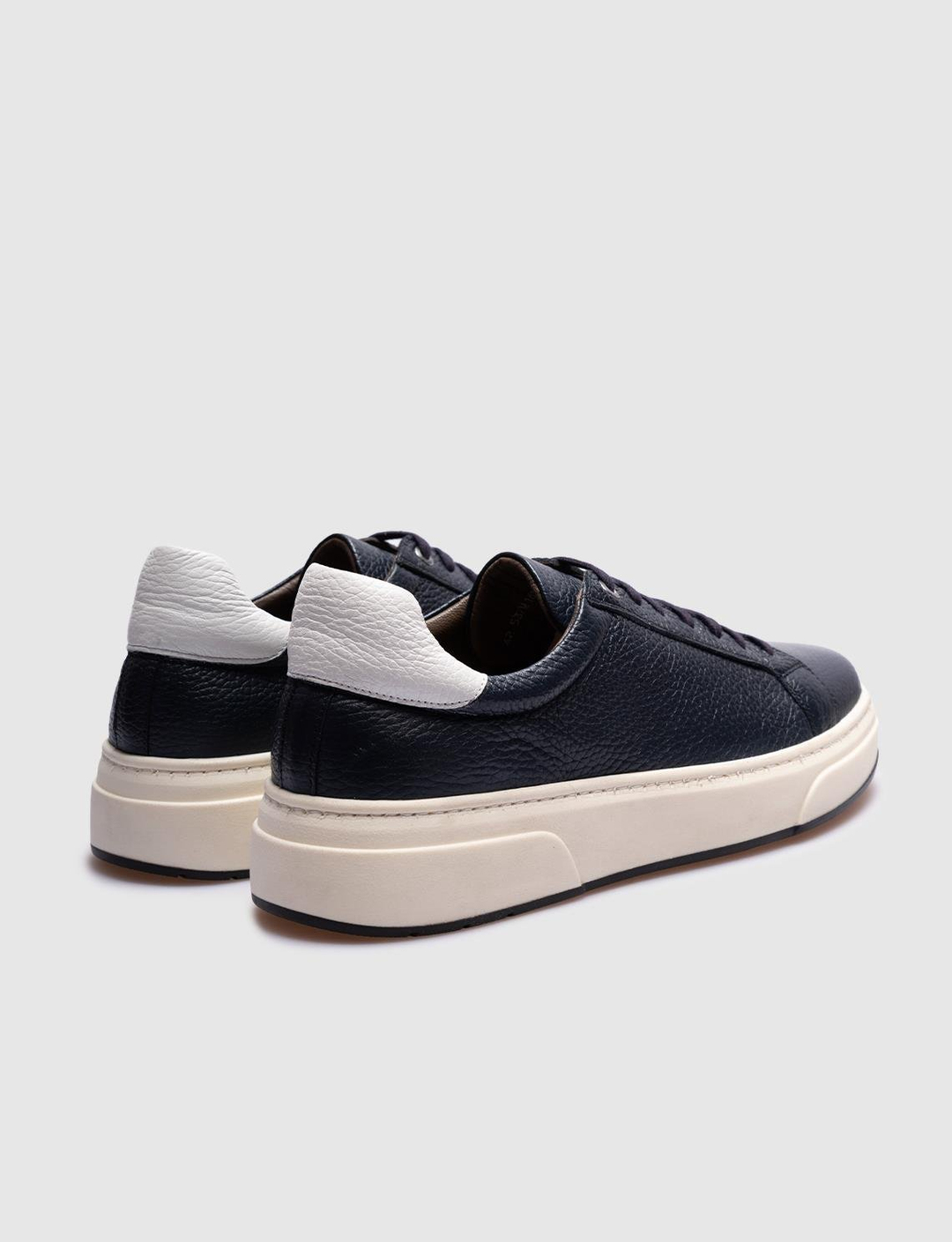 Hakiki Deri Lacivert Bağcıklı Erkek Spor Ayakkabı