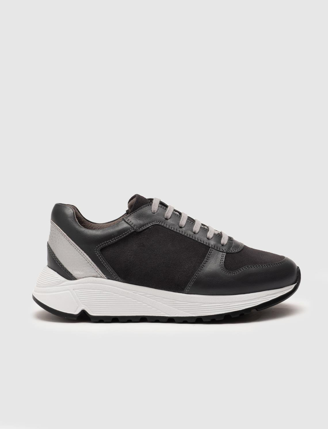 Hakiki Deri Lacivert Bağcıklı Kadın Spor Ayakkabı