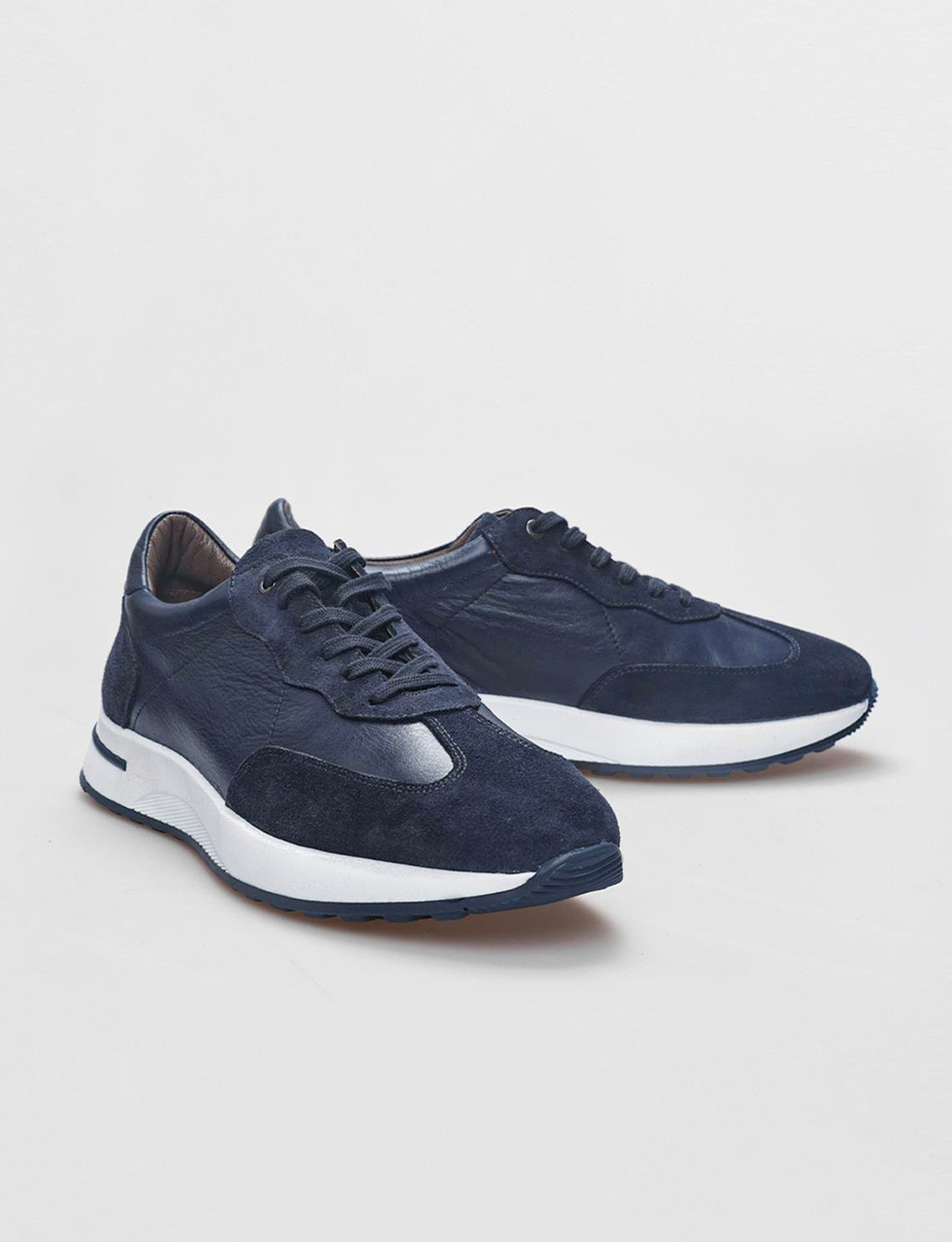 Hakiki Deri Lacivert Bağcıklı Süet Erkek Spor Ayakkabı