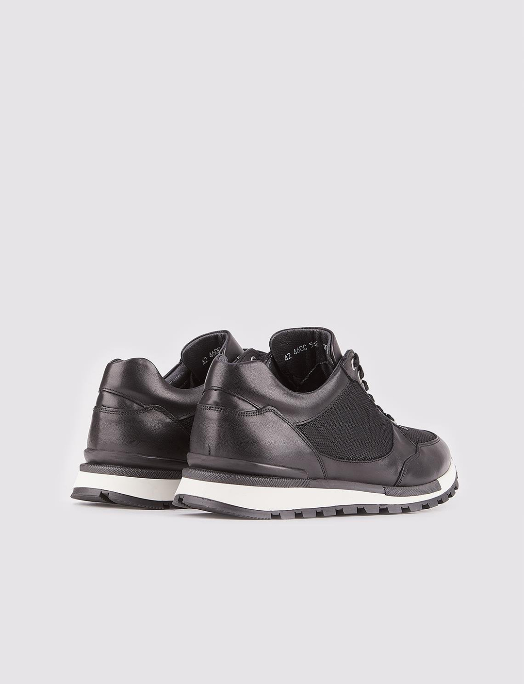 Hakiki Deri Siyah Bağcıklı Deri Kaplamalı Kaymaz Kauçuk Taban Erkek Spor Ayakkabı