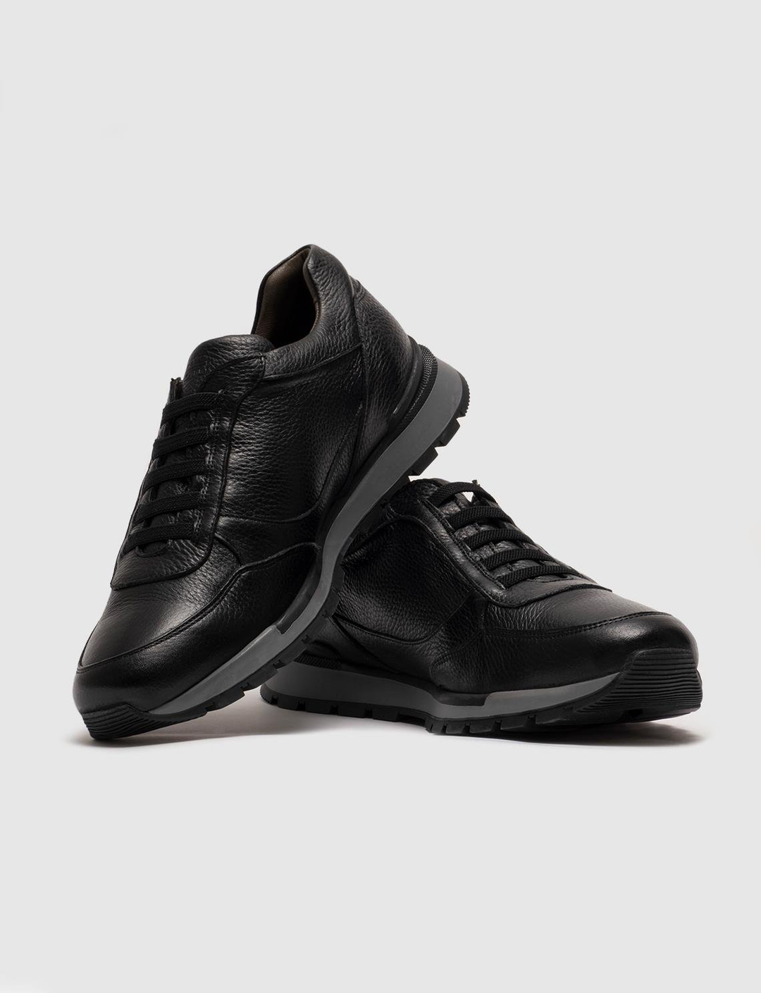 Hakiki Deri Siyah Bağcıklı Erkek Spor Ayakkabı