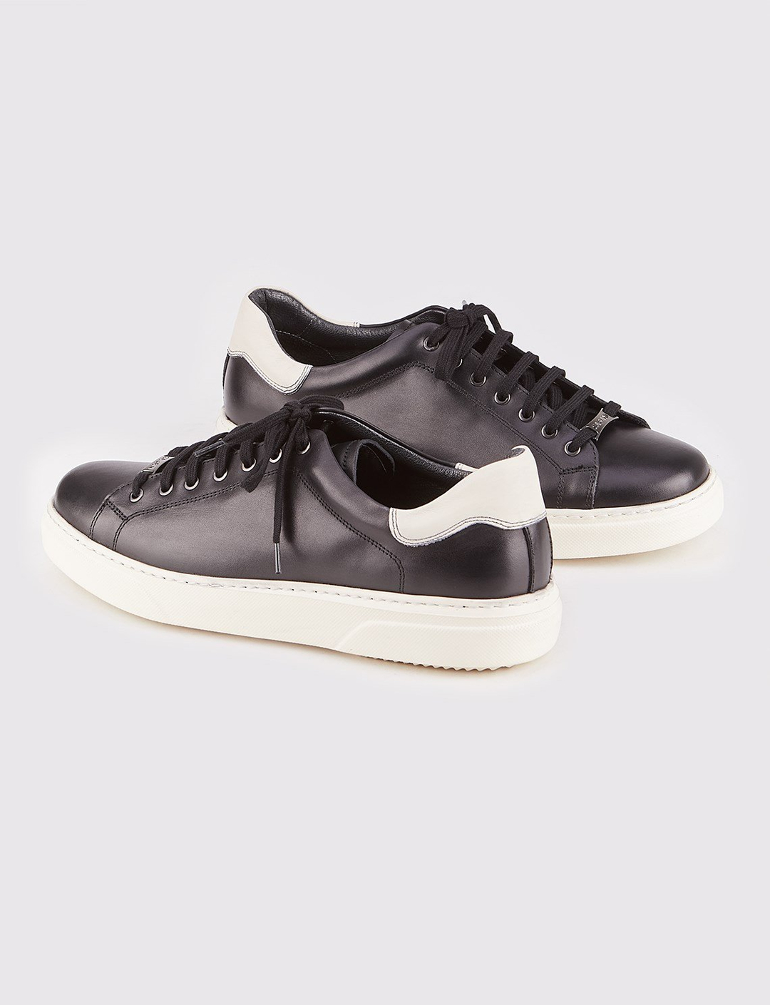 Hakiki Deri Siyah Bağcıklı Erkek Spor Ayakkabı