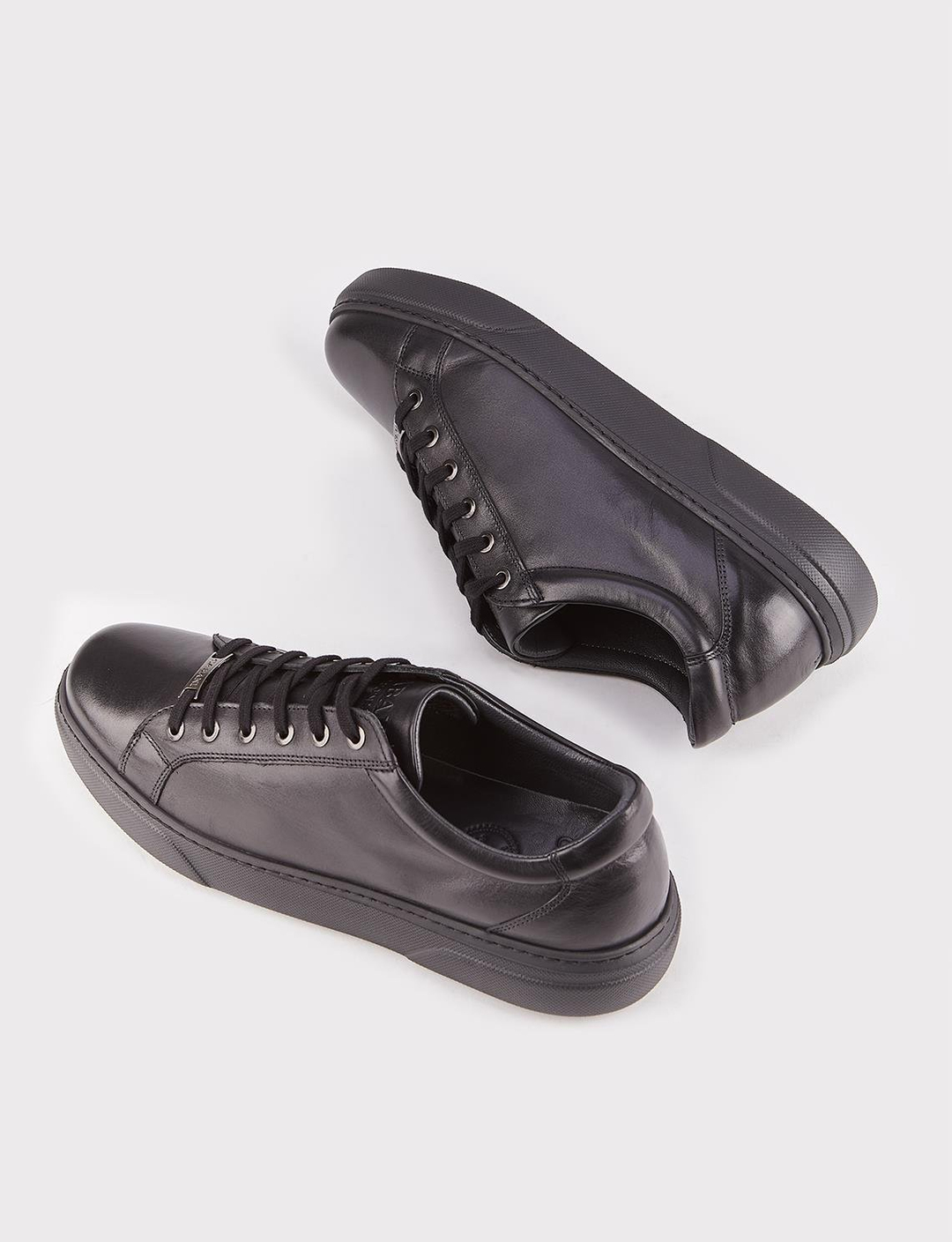 Men Black Genuine Leather Lace Up Sneakers