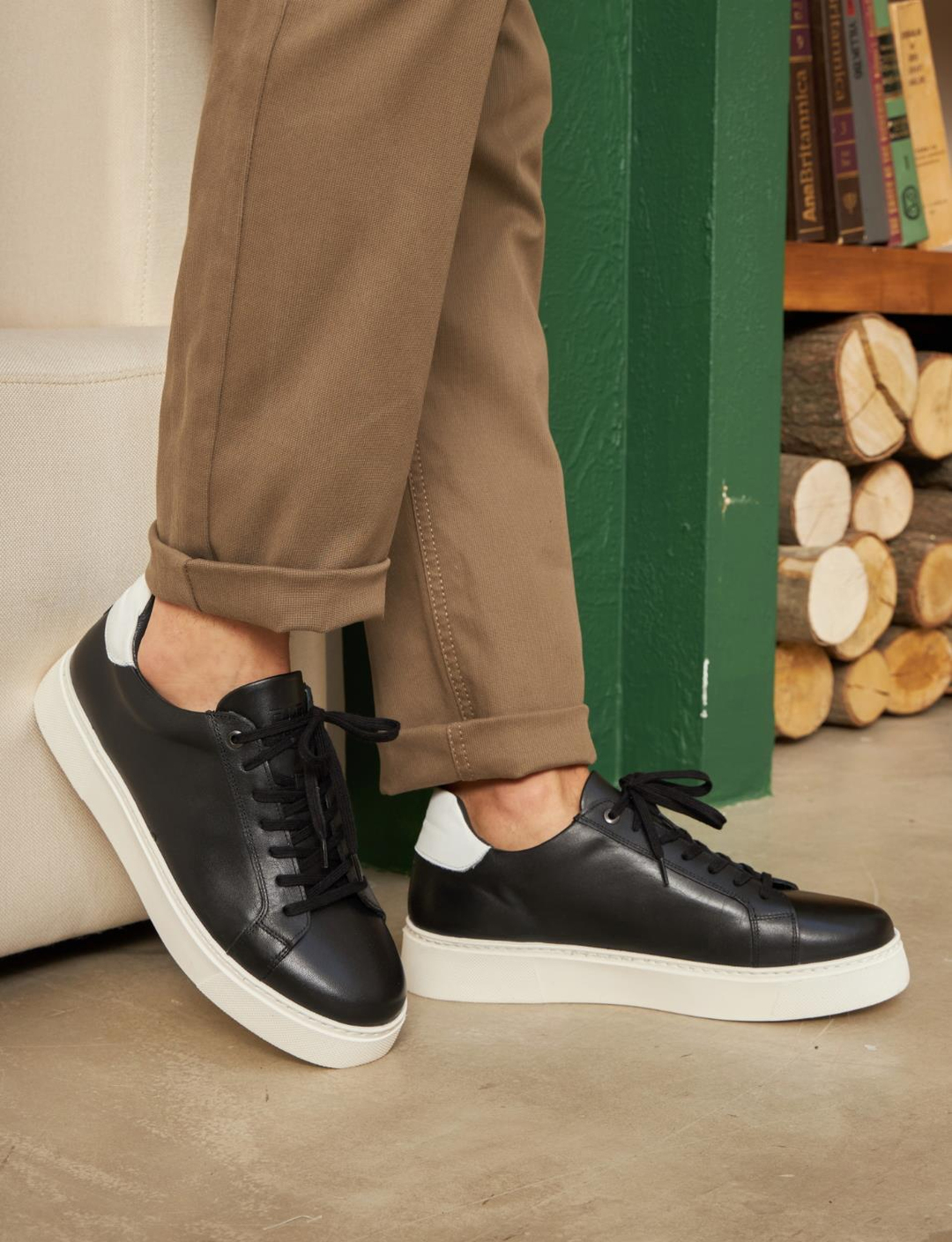 Men Black Genuine Leather Lace Up Sneakers