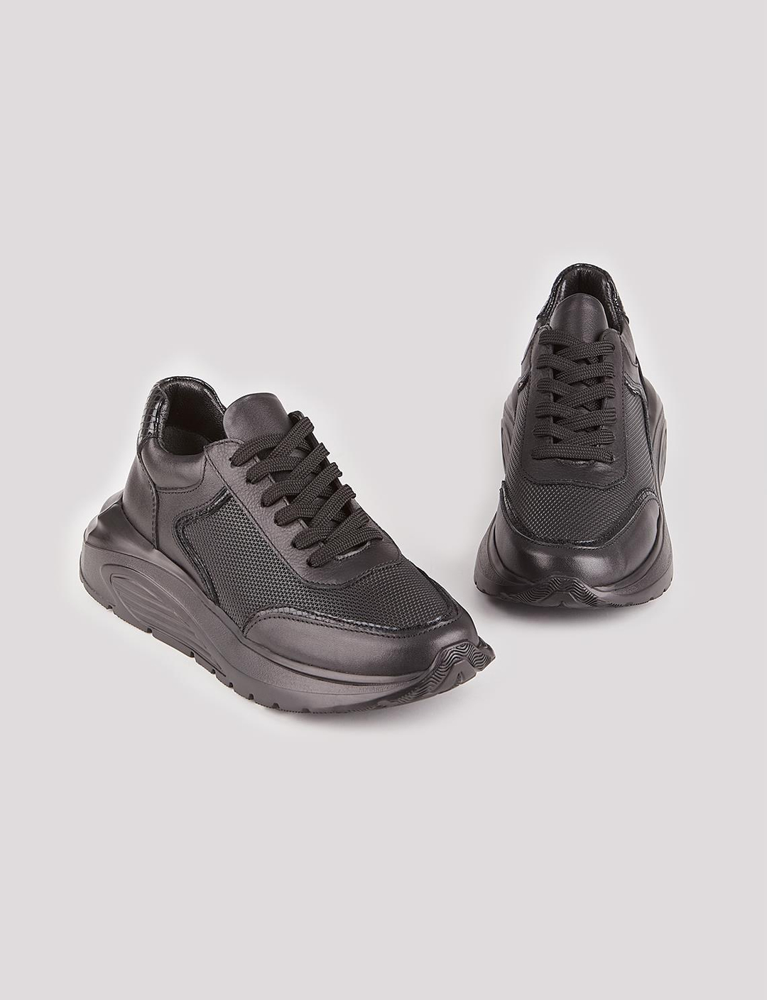 Hakiki Deri Siyah Bağcıklı Kadın Sneaker Spor Ayakkabı