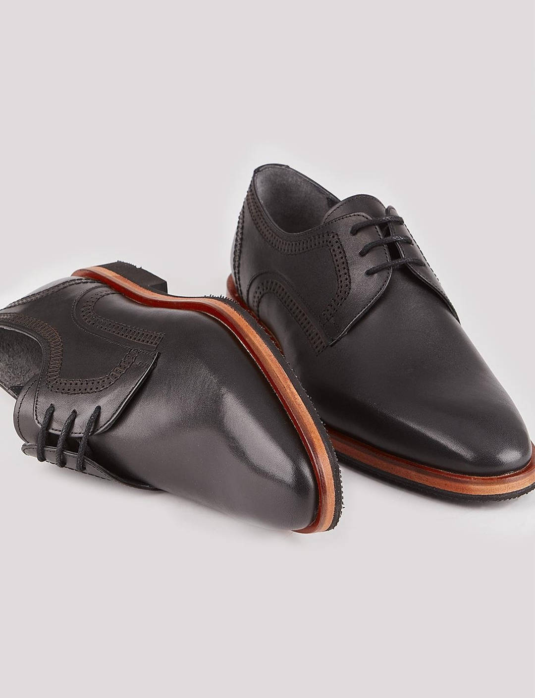 Hakiki Deri Siyah Bağcıklı Lazer Detaylı Klasik Erkek Klasik Ayakkabı