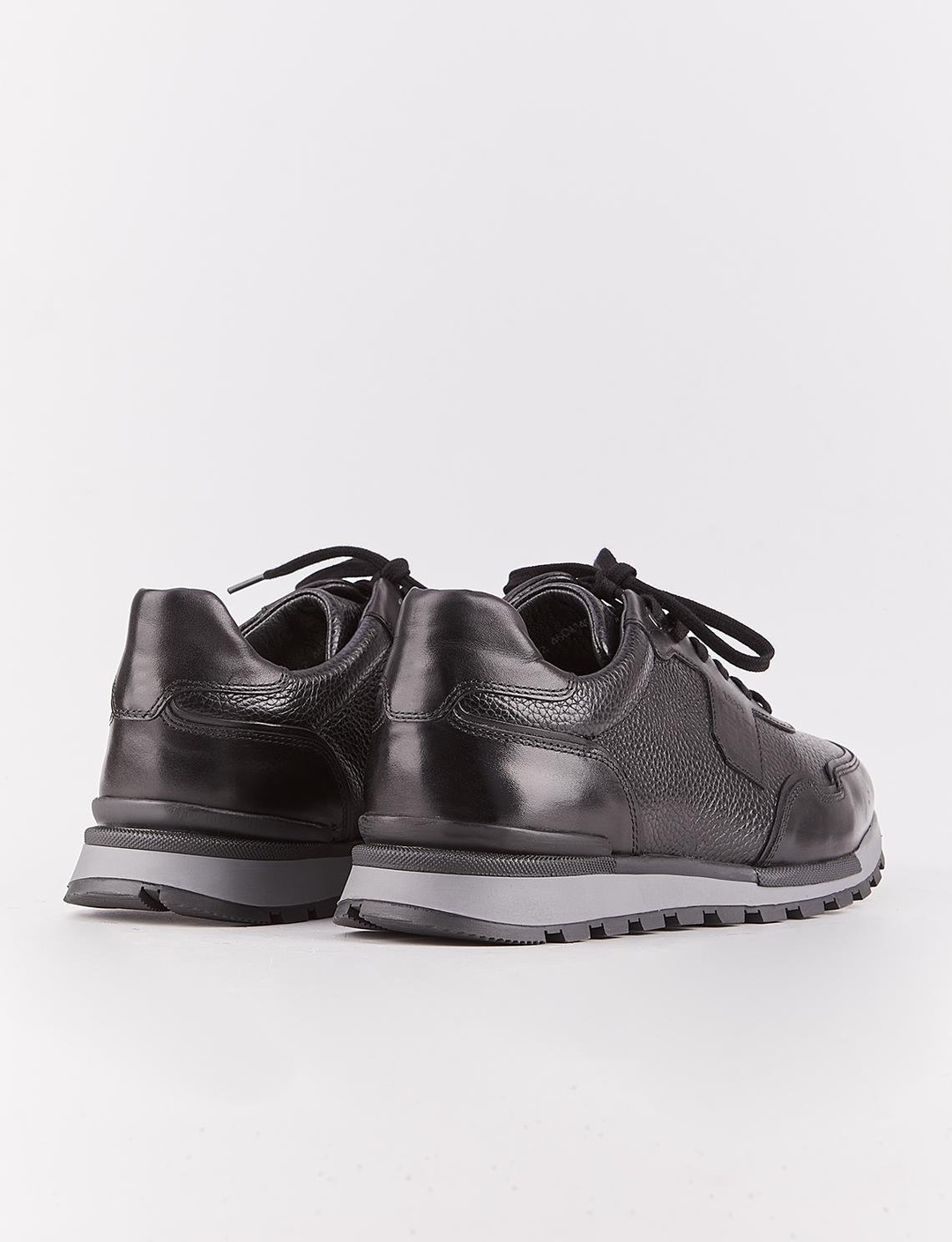 Hakiki Deri Siyah Bağcıklı Yazlık Erkek Spor Ayakkabı