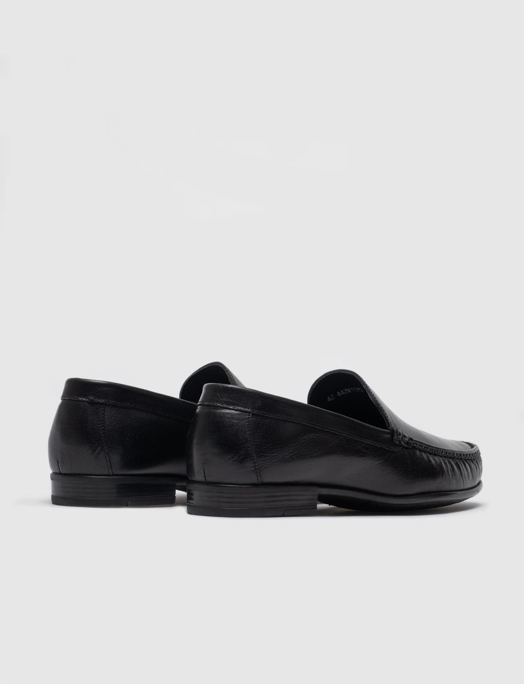Men Black Genuine Leather Loafers