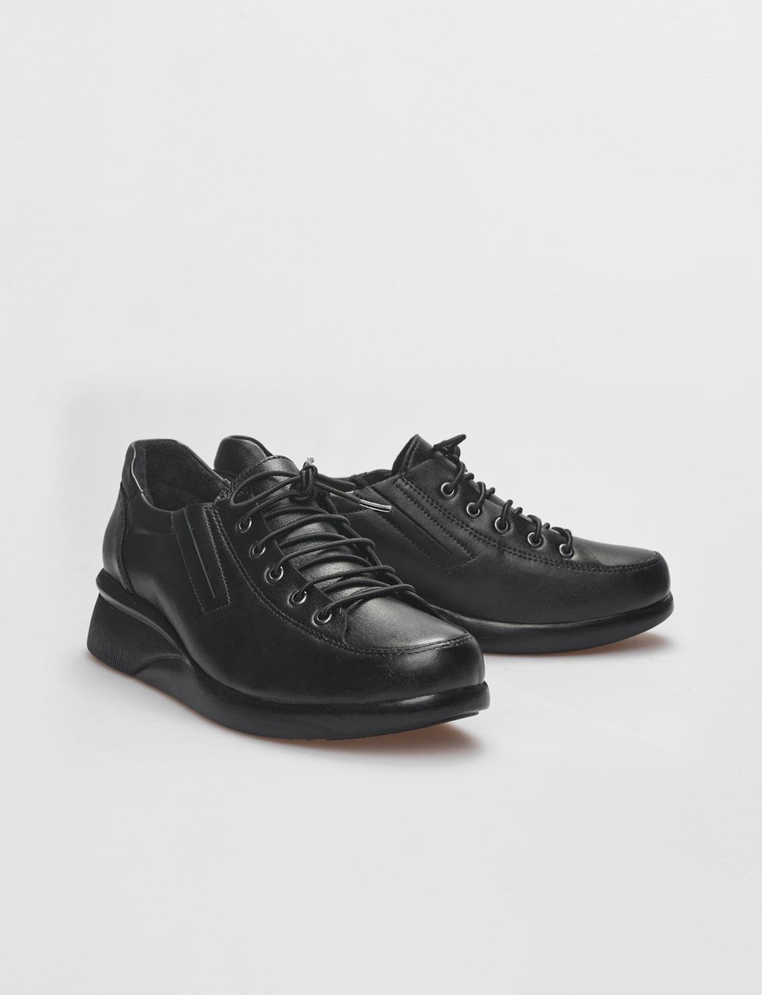 Hakiki Deri Siyah Kadın Ayakkabı