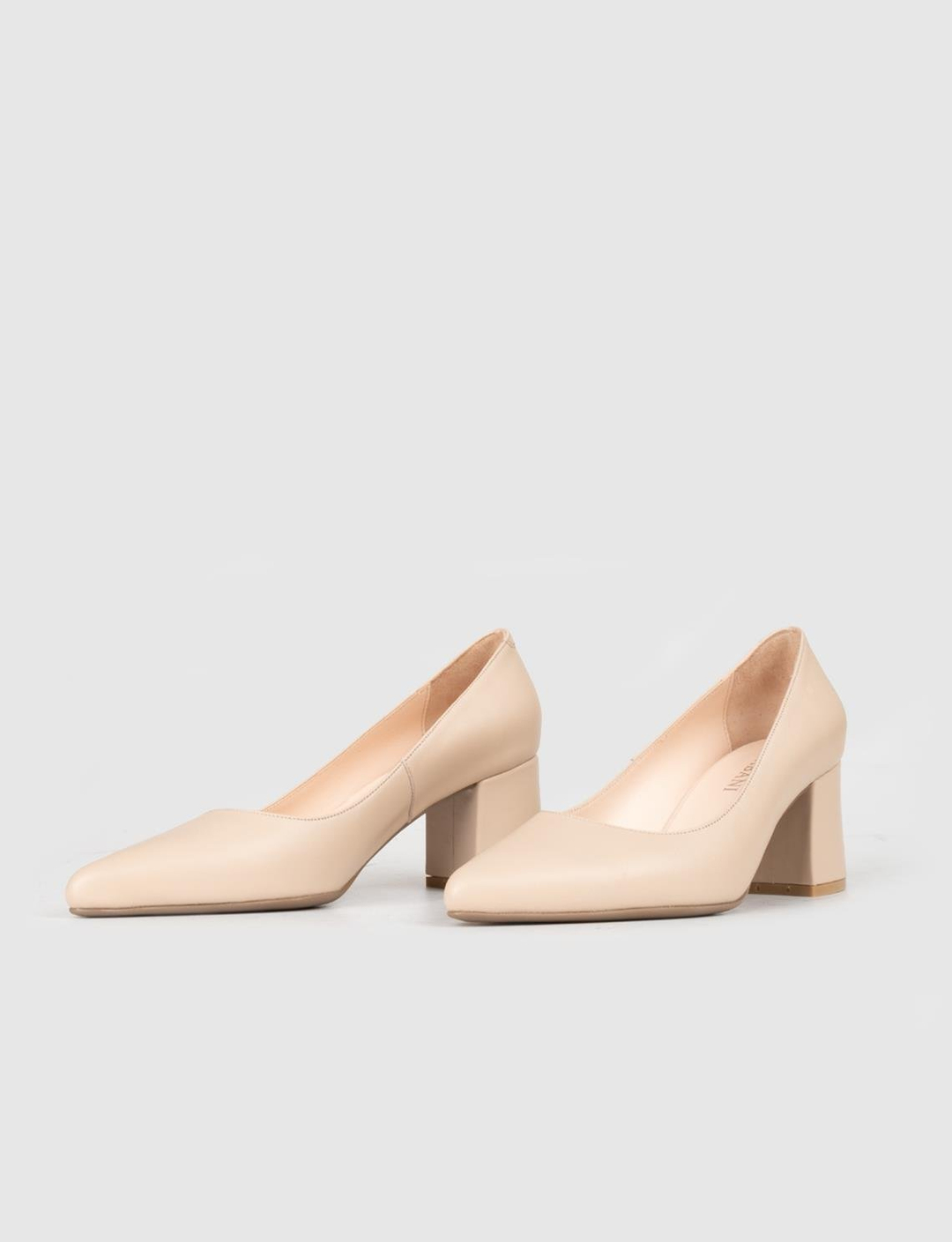 Women Beige Genuine Leather Chunky Heeled Shoes