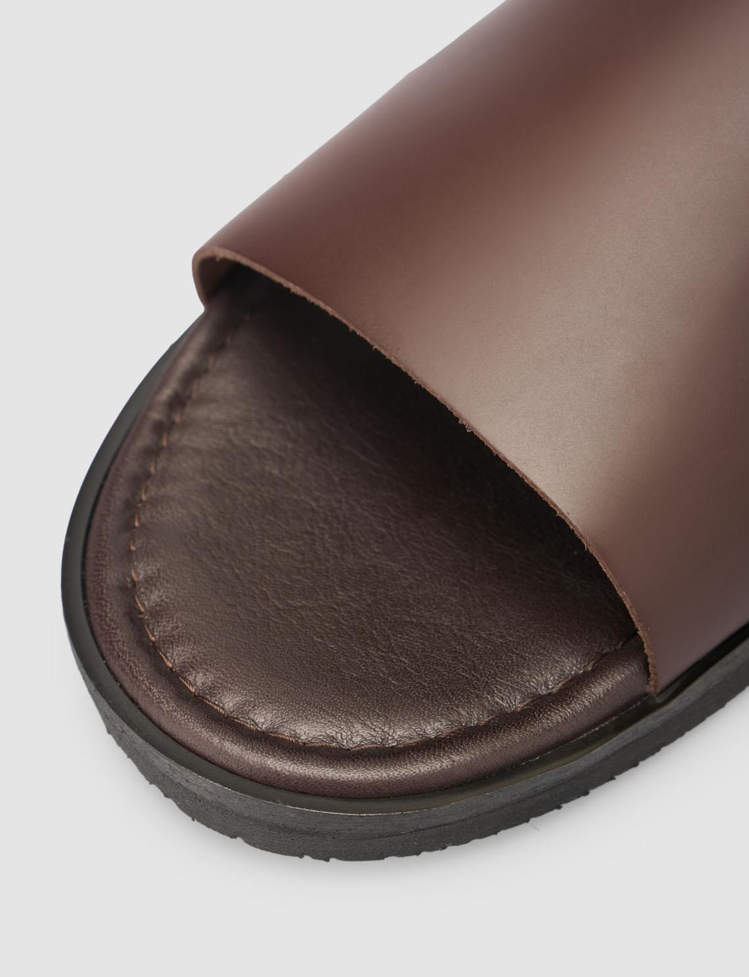 Kahverengi Erkek Terlik