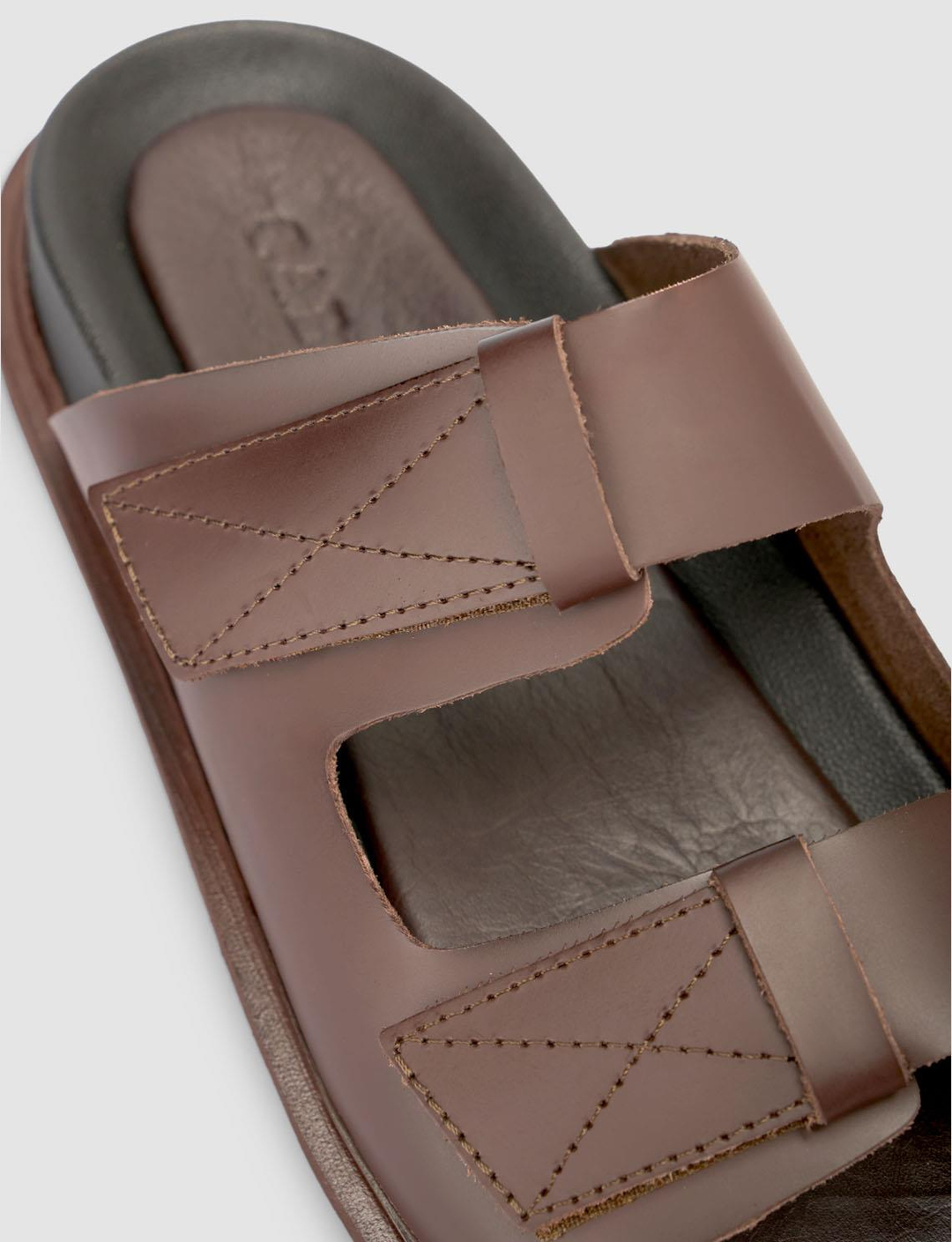 Kahverengi Erkek Terlik