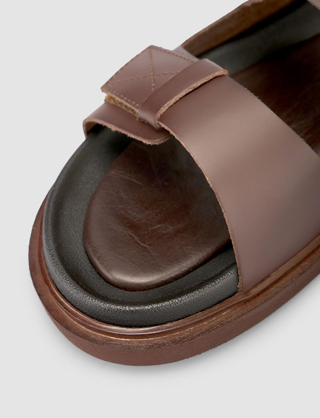 Kahverengi Erkek Terlik