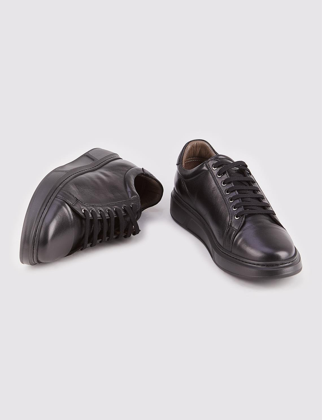 Kauçuk Taban Hakiki Deri Siyah Bağcıklı Erkek Spor Ayakkabı