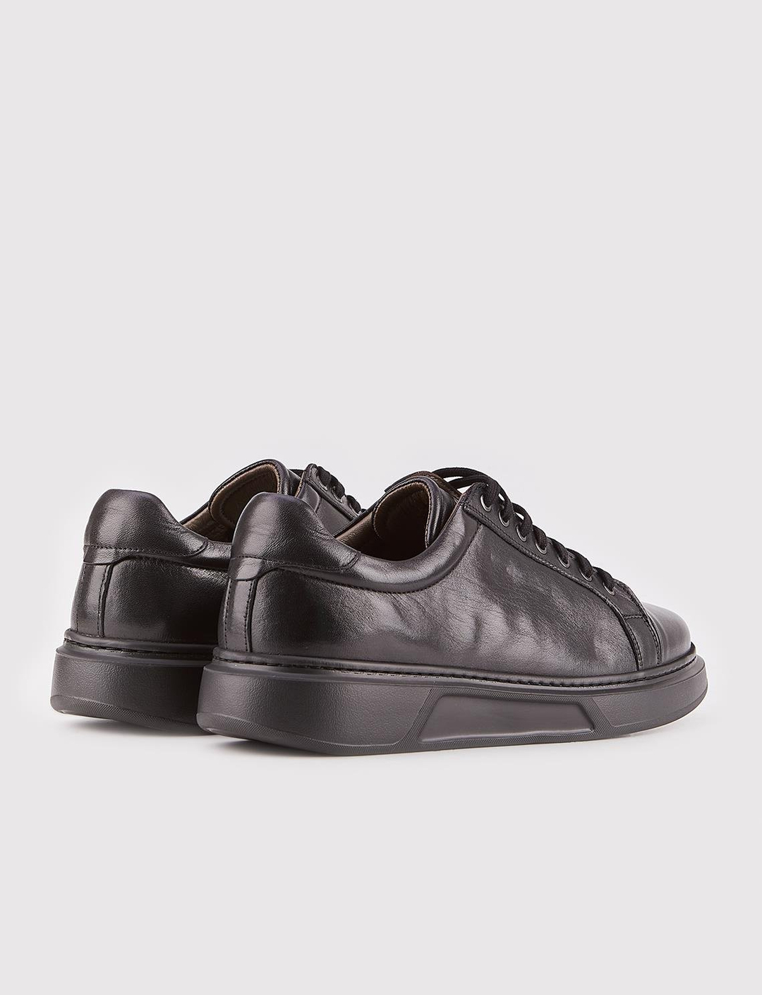 Kauçuk Taban Hakiki Deri Siyah Bağcıklı Erkek Spor Ayakkabı