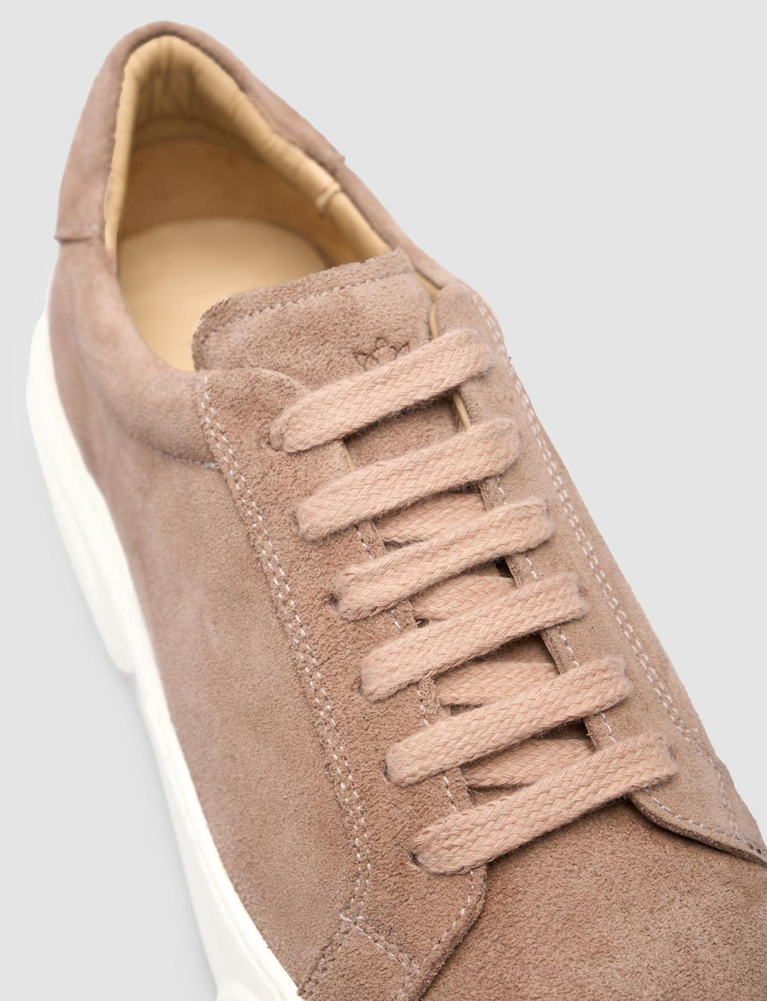 2025-Mevsimlik-Kadın-Ayakkabı