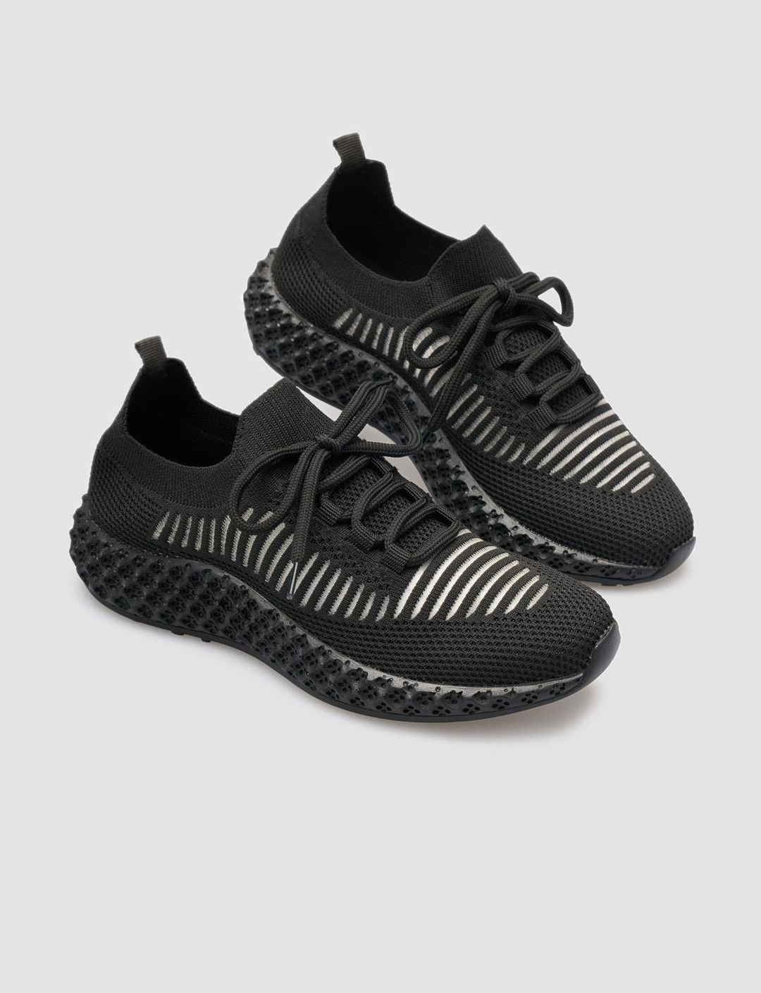 Siyah Bağcıklı Triko Kadın Spor Ayakkabı