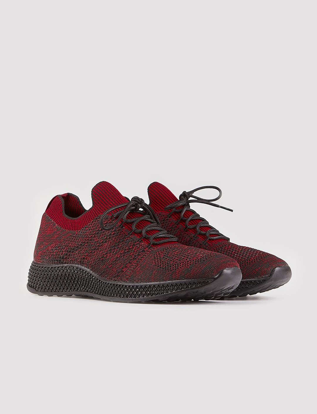 Men Burgundy Knit Lace Up Sneakers
