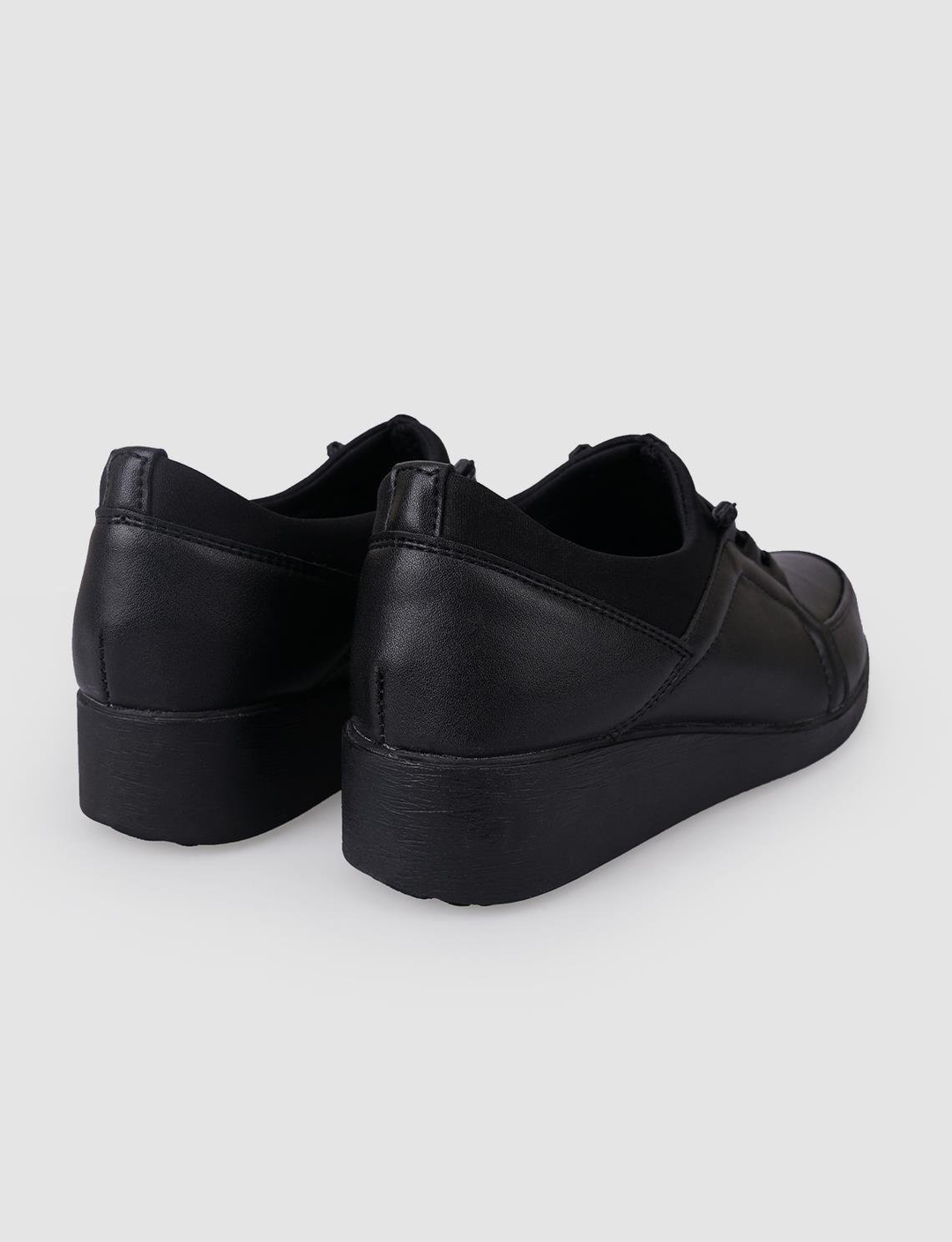 Vegan Deri Siyah Kadın Ayakkabı