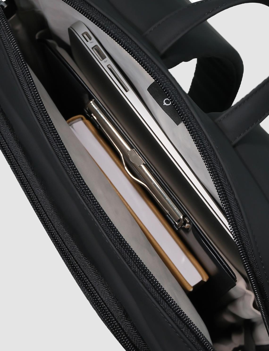 Vegan Deri Siyah Unisex Çanta