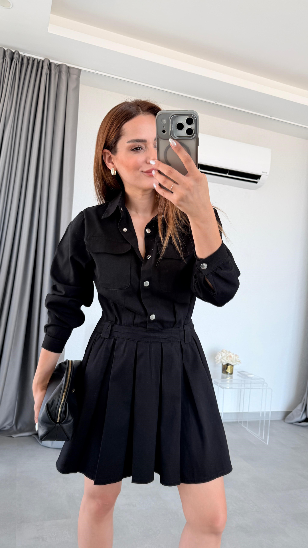 Siyah Wels Çıtçıtlı Eteği Pileli Gabardin Gömlek Elbise