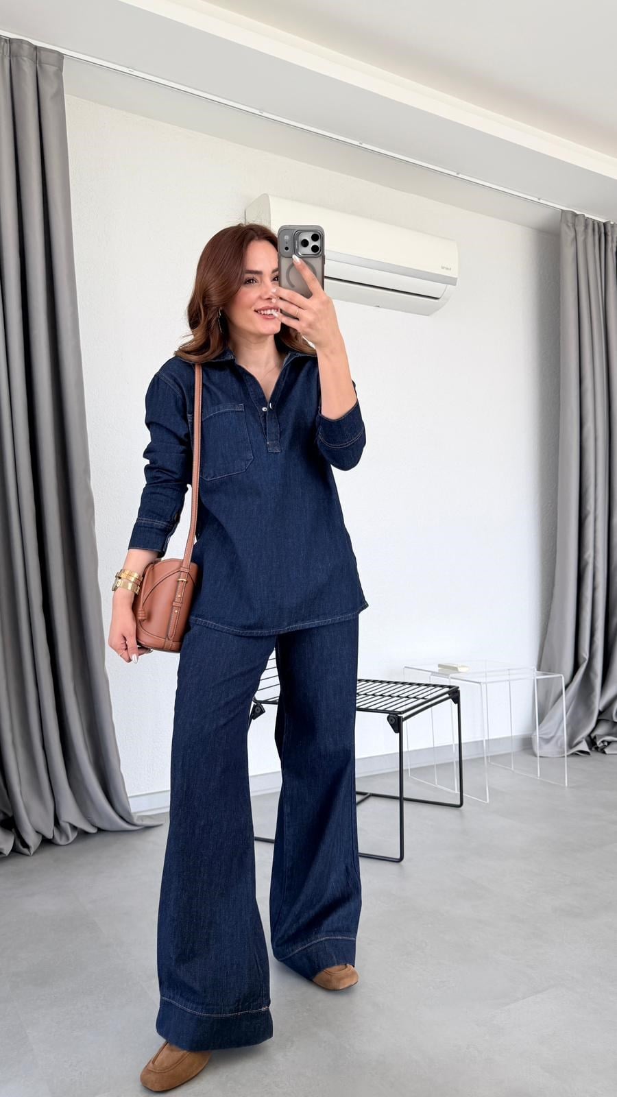 Koyu Mavi Yunara Yırtmaç Detaylı Denim Takım