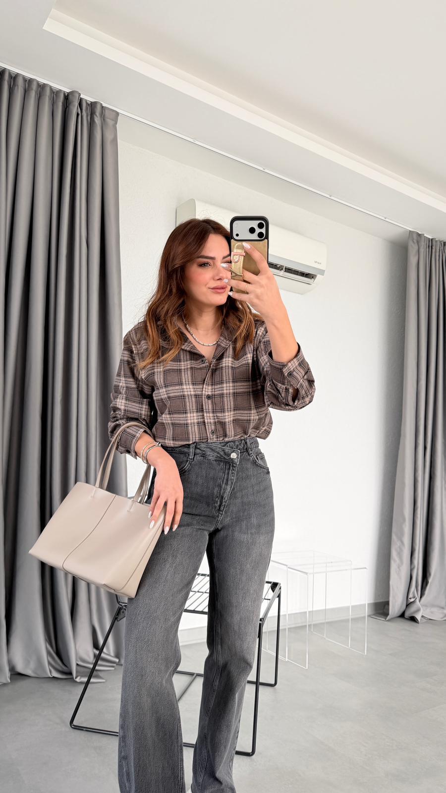 Amanda Kesik Paça Boyfit Jean