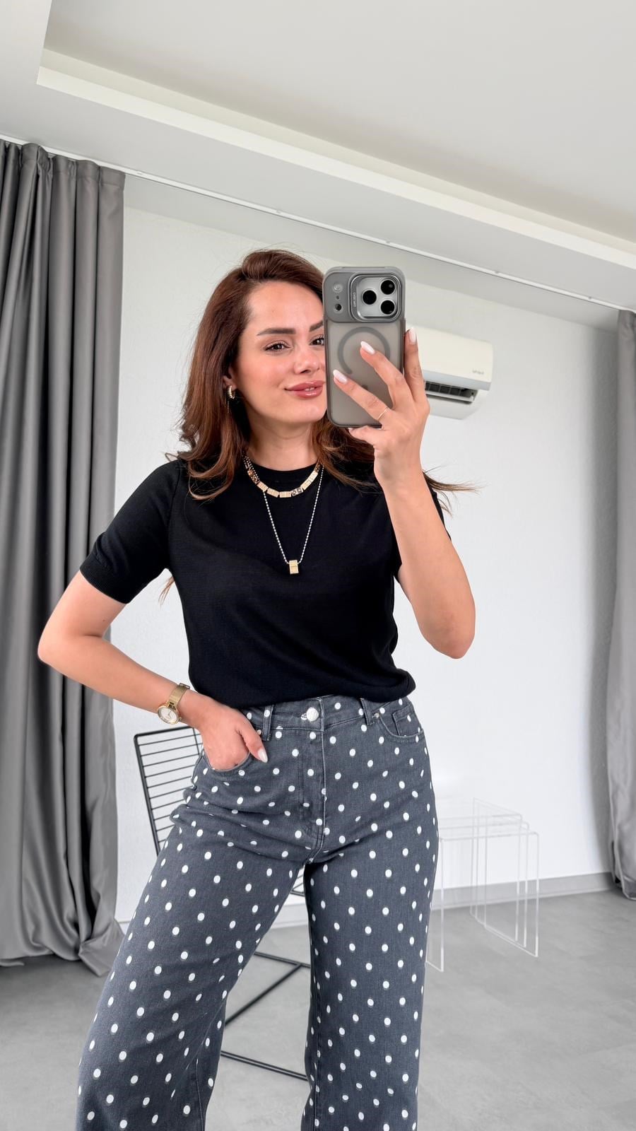 Siyah Emilly Lyocell Karışımlı Minimal Bluz