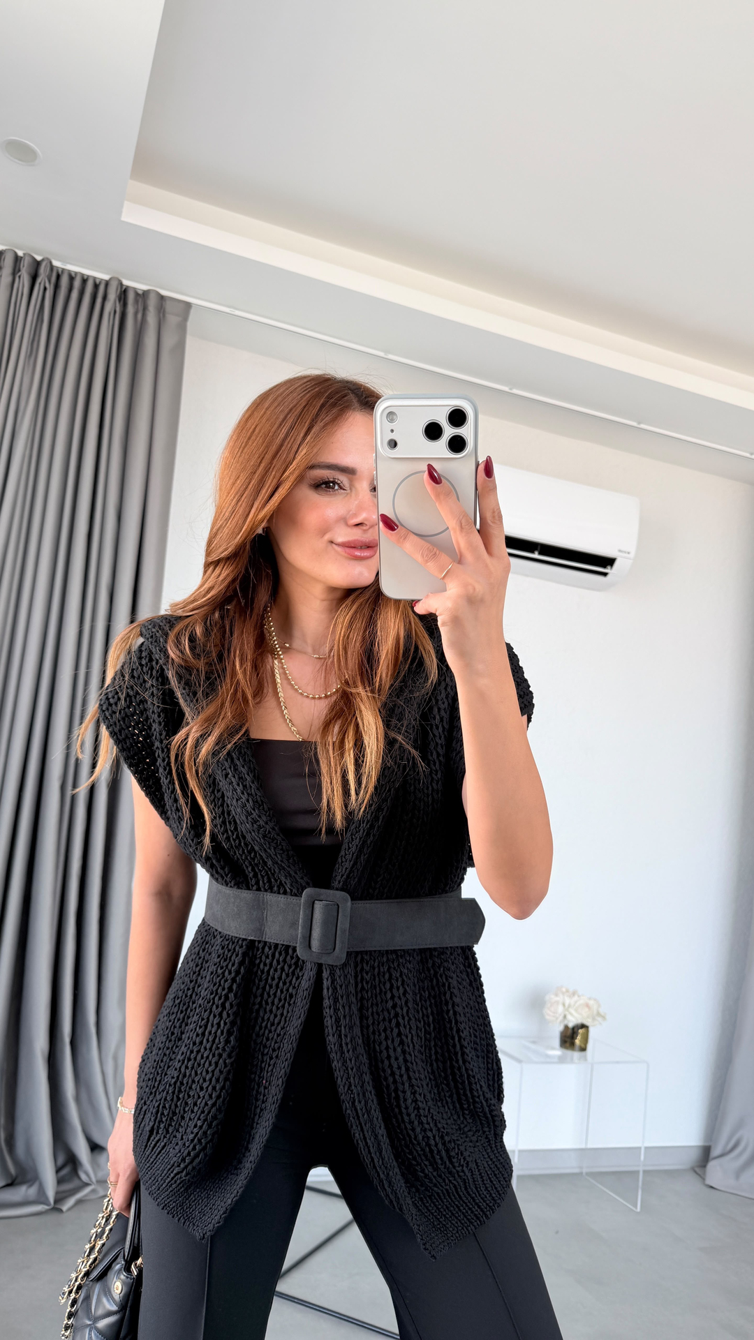 Siyah Karen Süet Kemerli Hırka