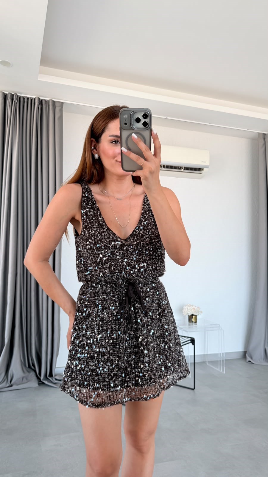 Siyah Peony Askılı Pullu Elbise