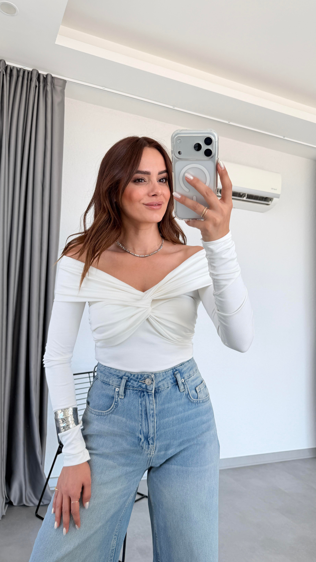 Eliza Önü Büzgü Düşük Omuz BodySuit
