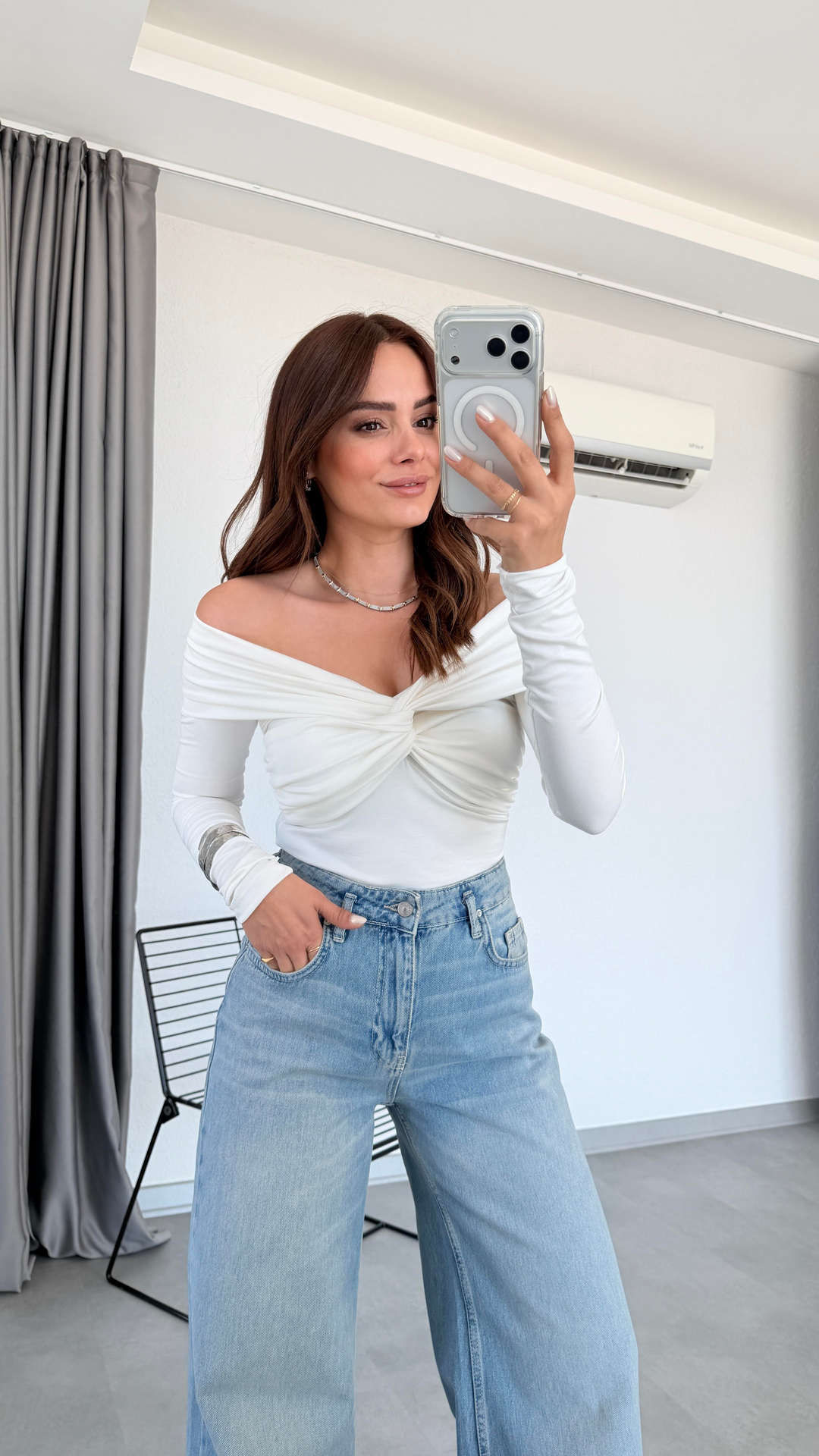 Eliza Önü Büzgü Düşük Omuz BodySuit
