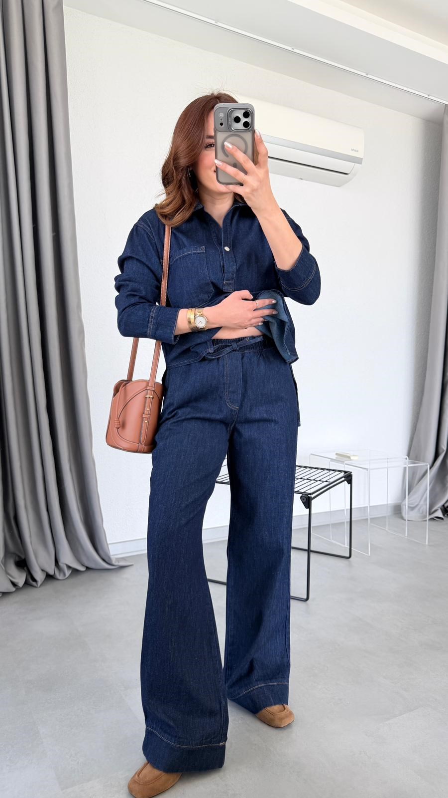 Koyu Mavi Yunara Yırtmaç Detaylı Denim Takım